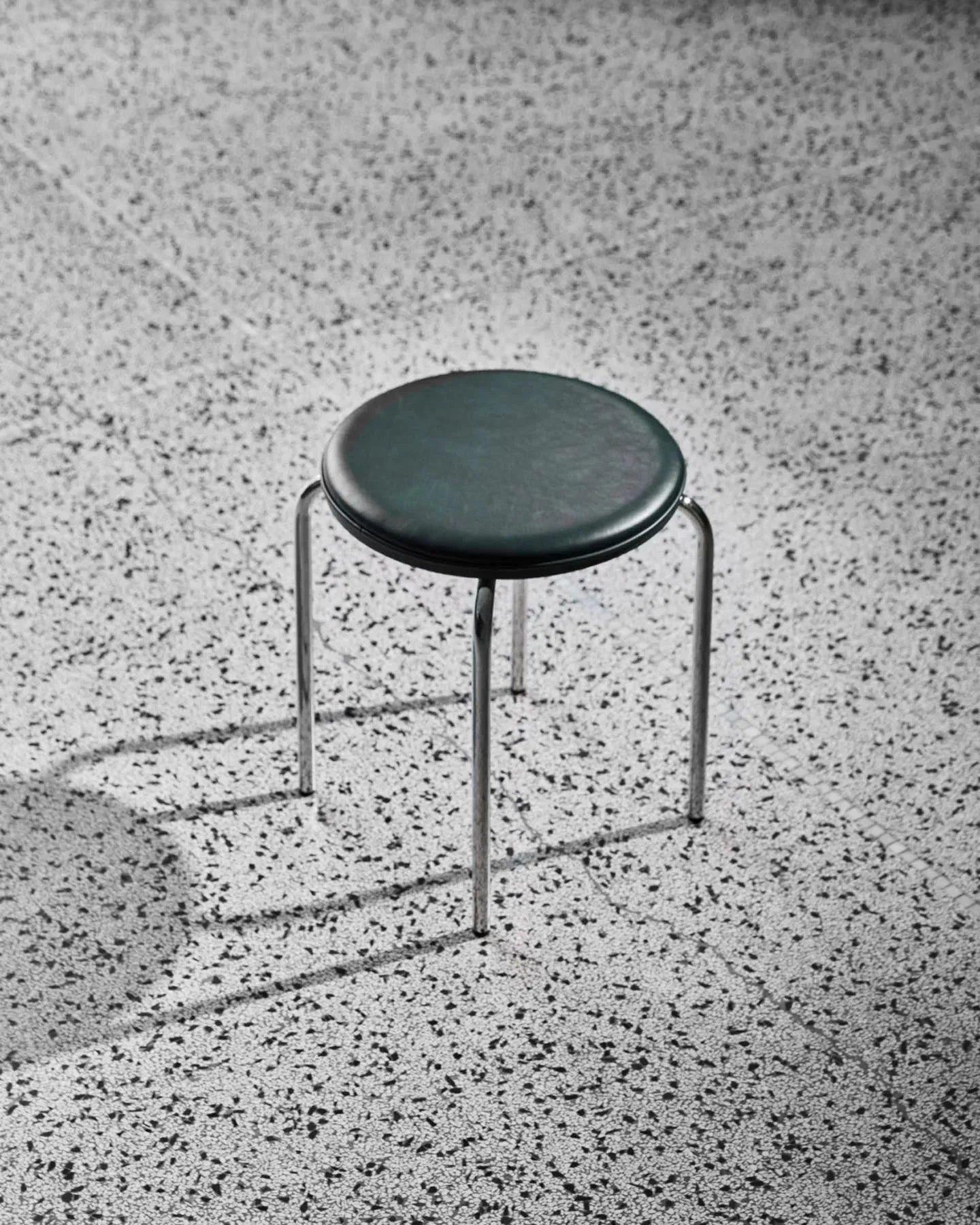 Hocker, HDComma, Dunkelgrün in Dunkelgrün präsentiert im Onlineshop von KAQTU Design AG. Hocker ist von House Doctor