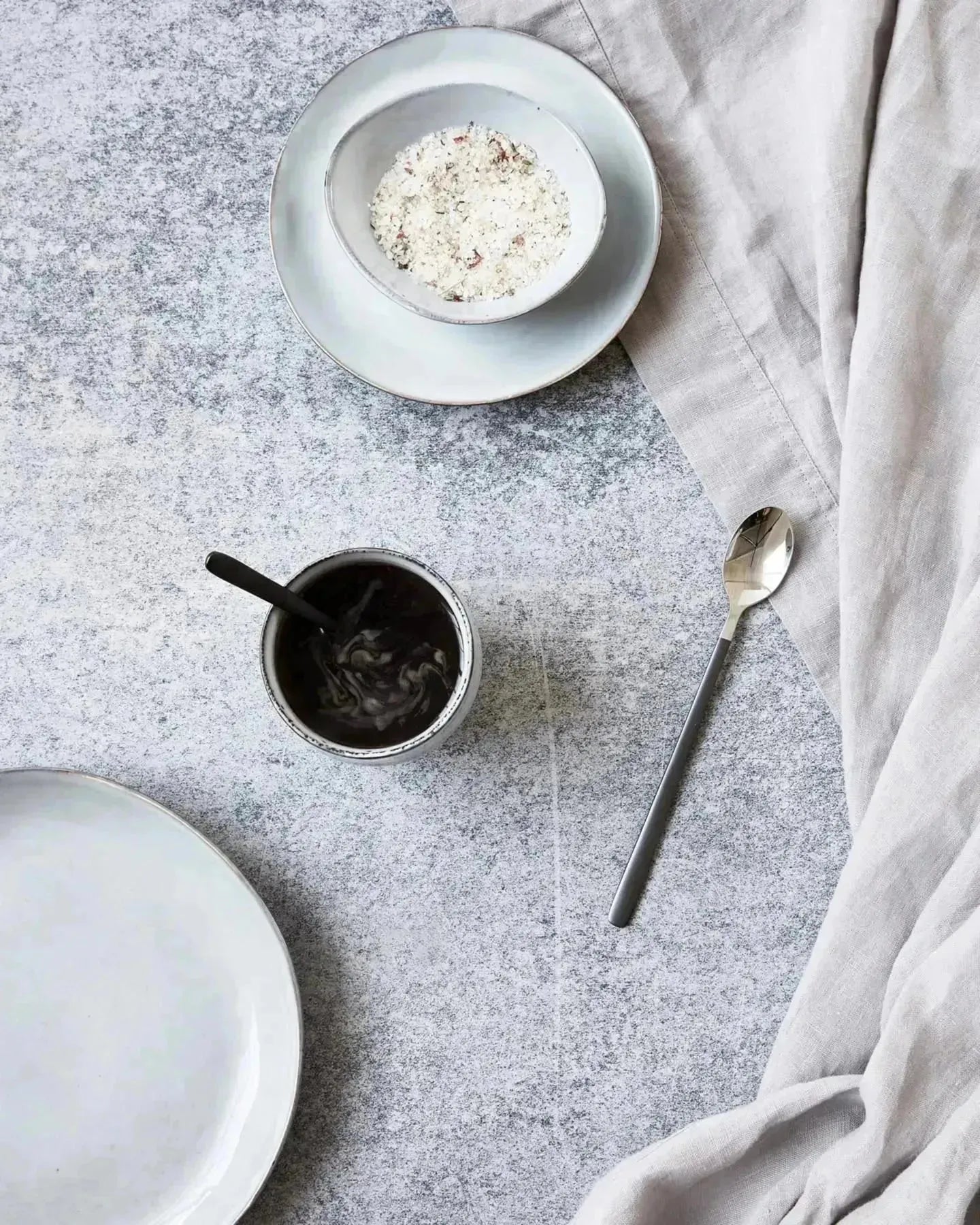 Langer Löffel, HDOx, Schwarz;Silber in Schwarz, Silber präsentiert im Onlineshop von KAQTU Design AG. Geschirr ist von House Doctor