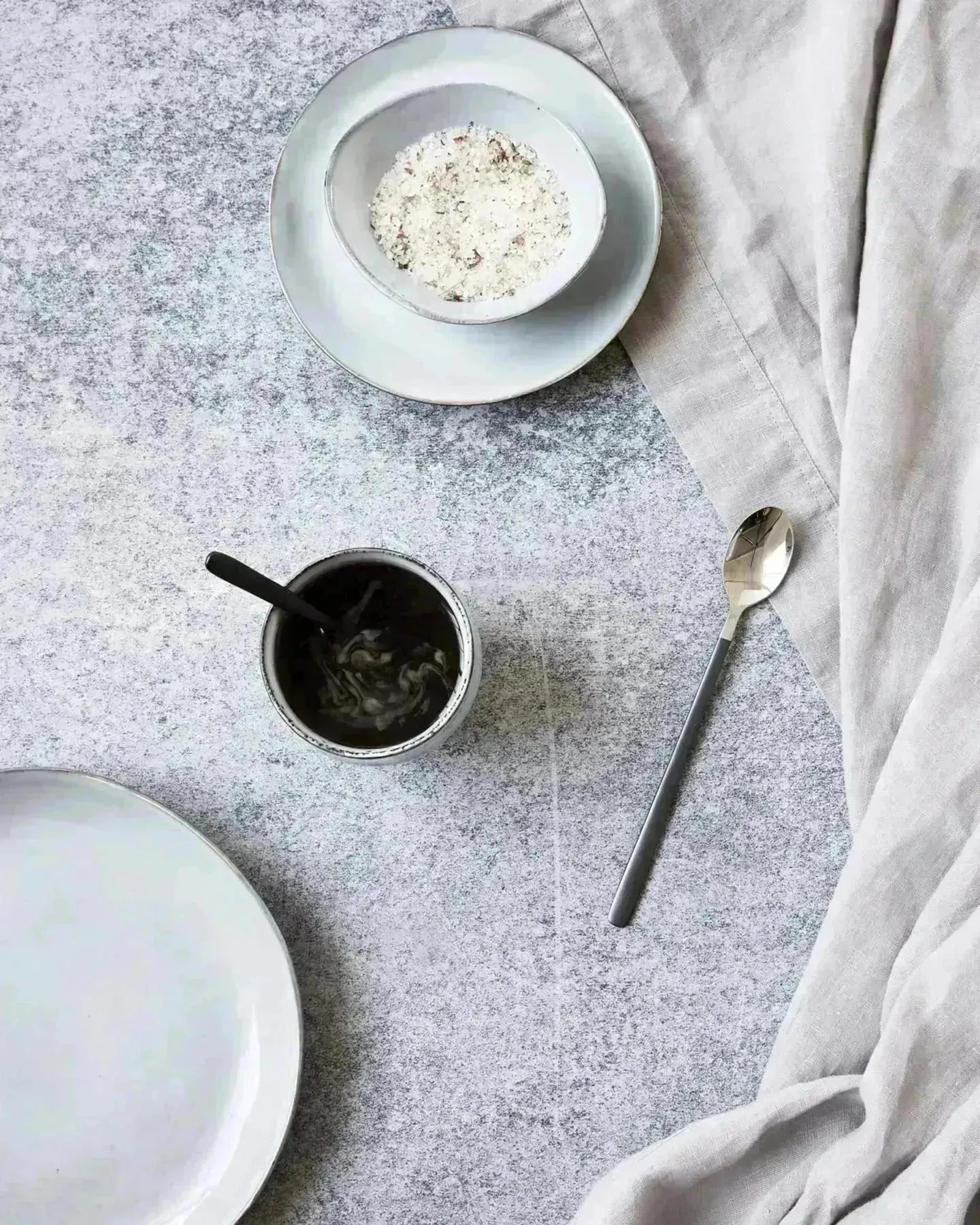 Langer Löffel, HDOx, Schwarz;Silber in Schwarz, Silber präsentiert im Onlineshop von KAQTU Design AG. Geschirr ist von House Doctor