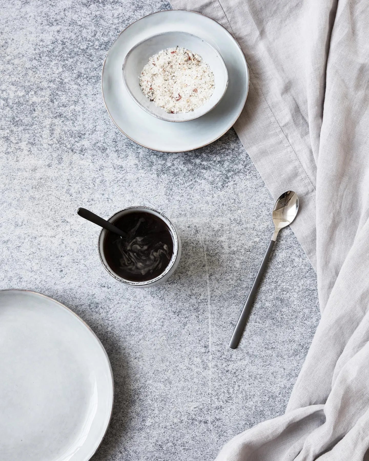 Langer Löffel, HDOx, Schwarz;Silber in Schwarz, Silber präsentiert im Onlineshop von KAQTU Design AG. Geschirr ist von House Doctor