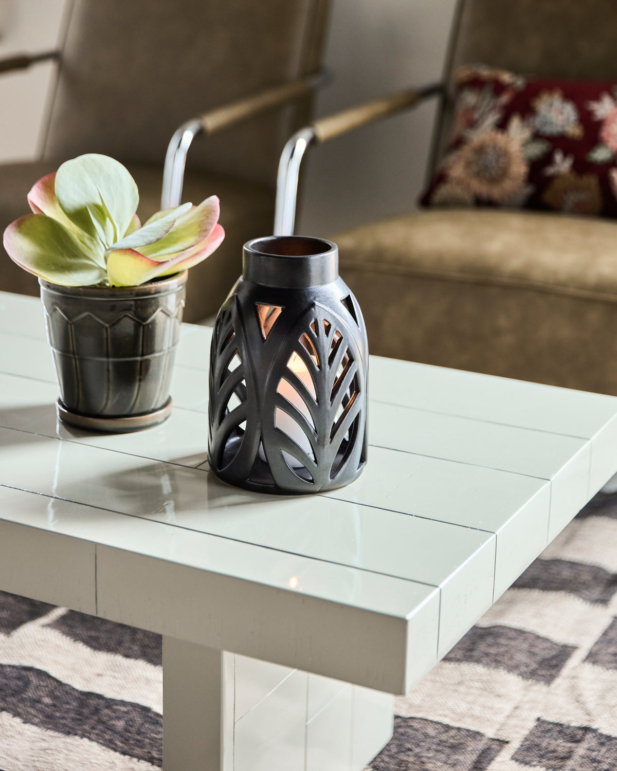 Schwarze Laterne HDElm aus matter Tonware mit ausgeschnittenem Blattmuster;Schwarze Laterne HDElm aus matter Tonware mit ausgeschnittenem Blattmuster;Schwarze Laterne HDElm aus matter Tonware mit ausgeschnittenem Blattmuster;Schwarze Laterne HDElm aus matter Tonware mit ausgeschnittenem Blattmuster;Schwarze Laterne HDElm aus matter Tonware mit ausgeschnittenem Blattmuster;Schwarze Laterne HDElm aus matter Tonware mit ausgeschnittenem Blattmuster