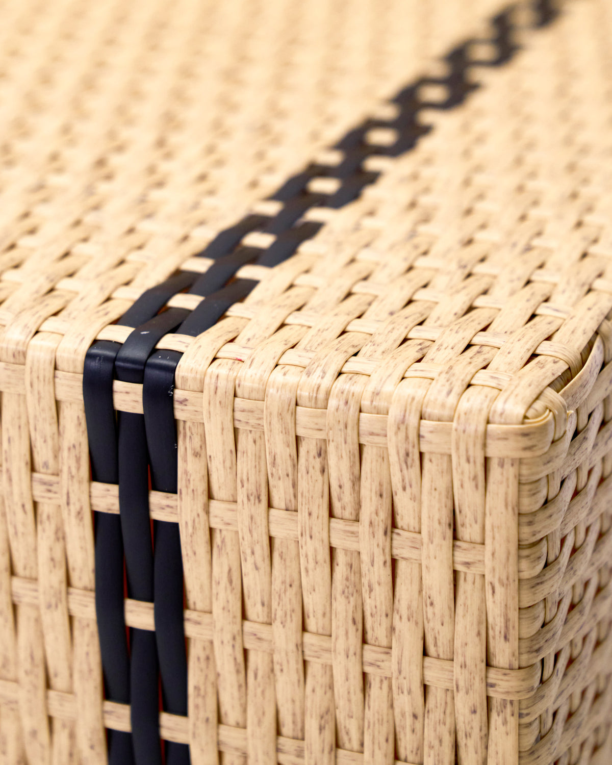 Loungesessel, HDJass, Natur, Schwarz in Nature präsentiert im Onlineshop von KAQTU Design AG. Outdoor-Sessel ist von House Doctor