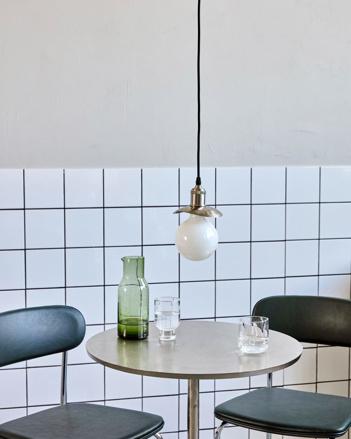 Eleganter Lampenschirm in gebürstetem Silber von House Doctor, ideal für ein modernes Ambiente und stilvolle Akzente in jedem Raum.