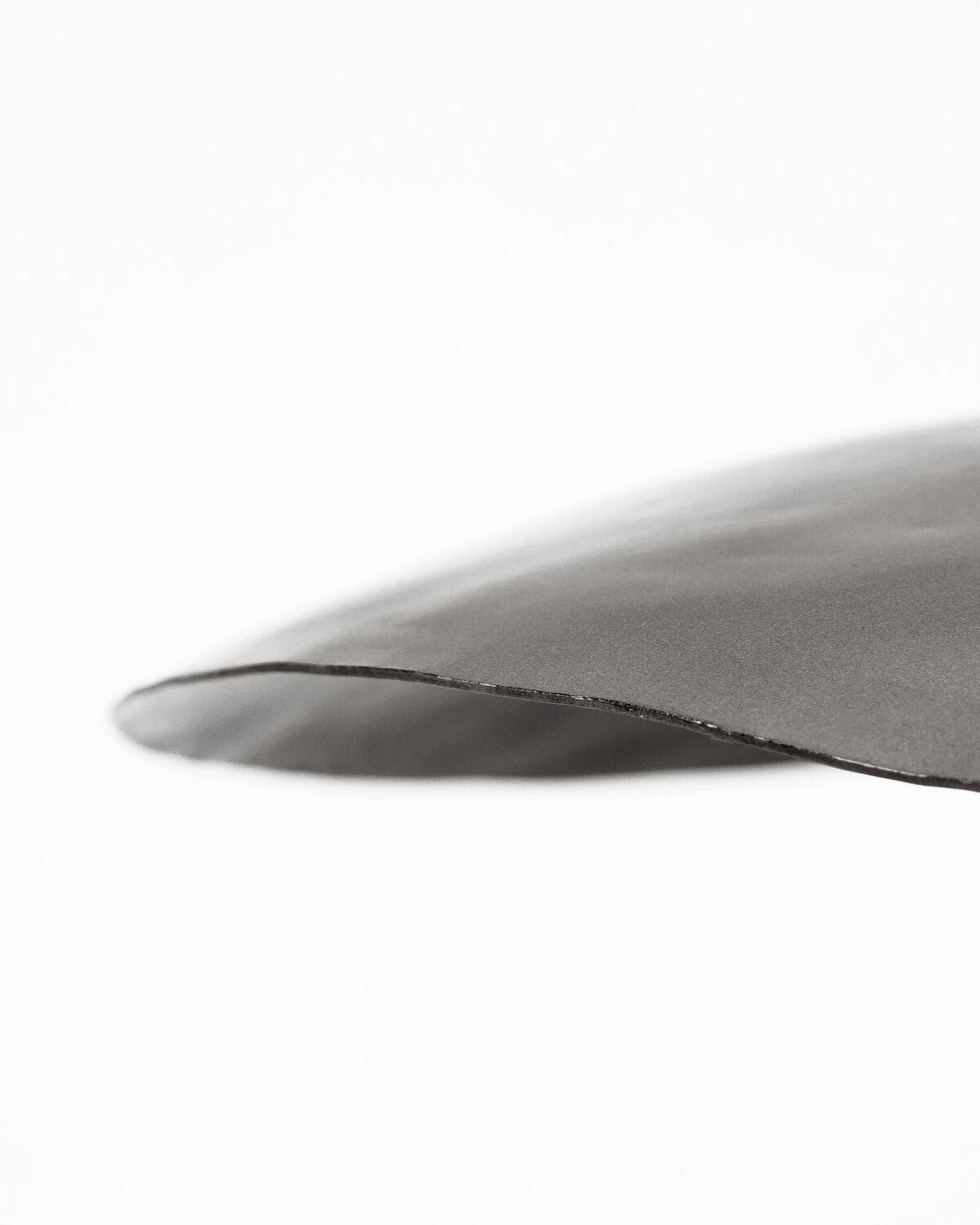 Moderner Lampenschirm in gebürstetem Silber von House Doctor, perfekt für eine schicke Beleuchtung und zeitgemäße Einrichtung.