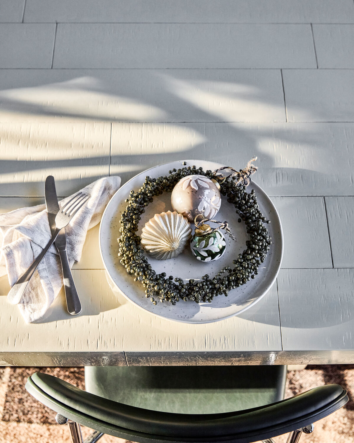 Kranz, HDWinter, Grün in Green präsentiert im Onlineshop von KAQTU Design AG. Weihnachtszubehör ist von House Doctor