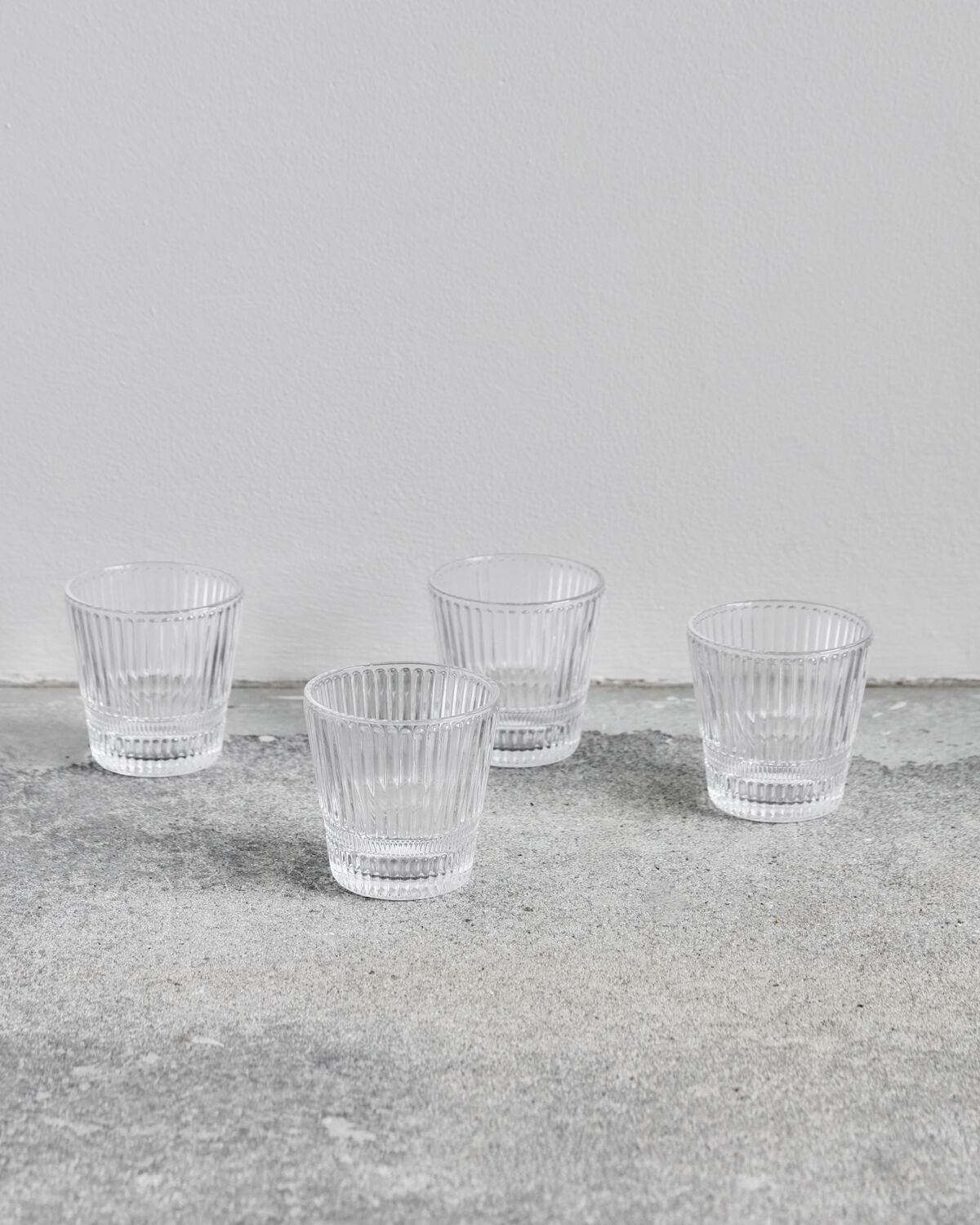 Wasserglas, HDSlots, Klar in Clear präsentiert im Onlineshop von KAQTU Design AG. Trinkgläser ist von House Doctor