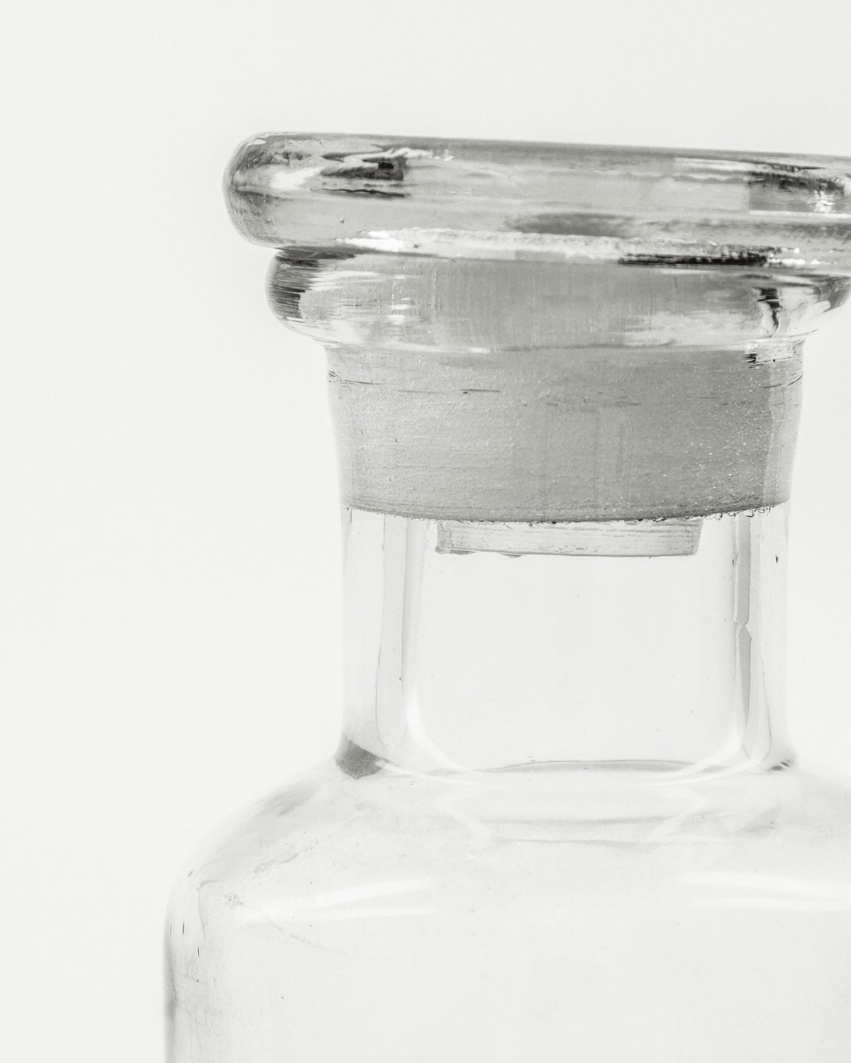 Flasche, HDFarma, Klar in Clear präsentiert im Onlineshop von KAQTU Design AG. Karaffe ist von House Doctor