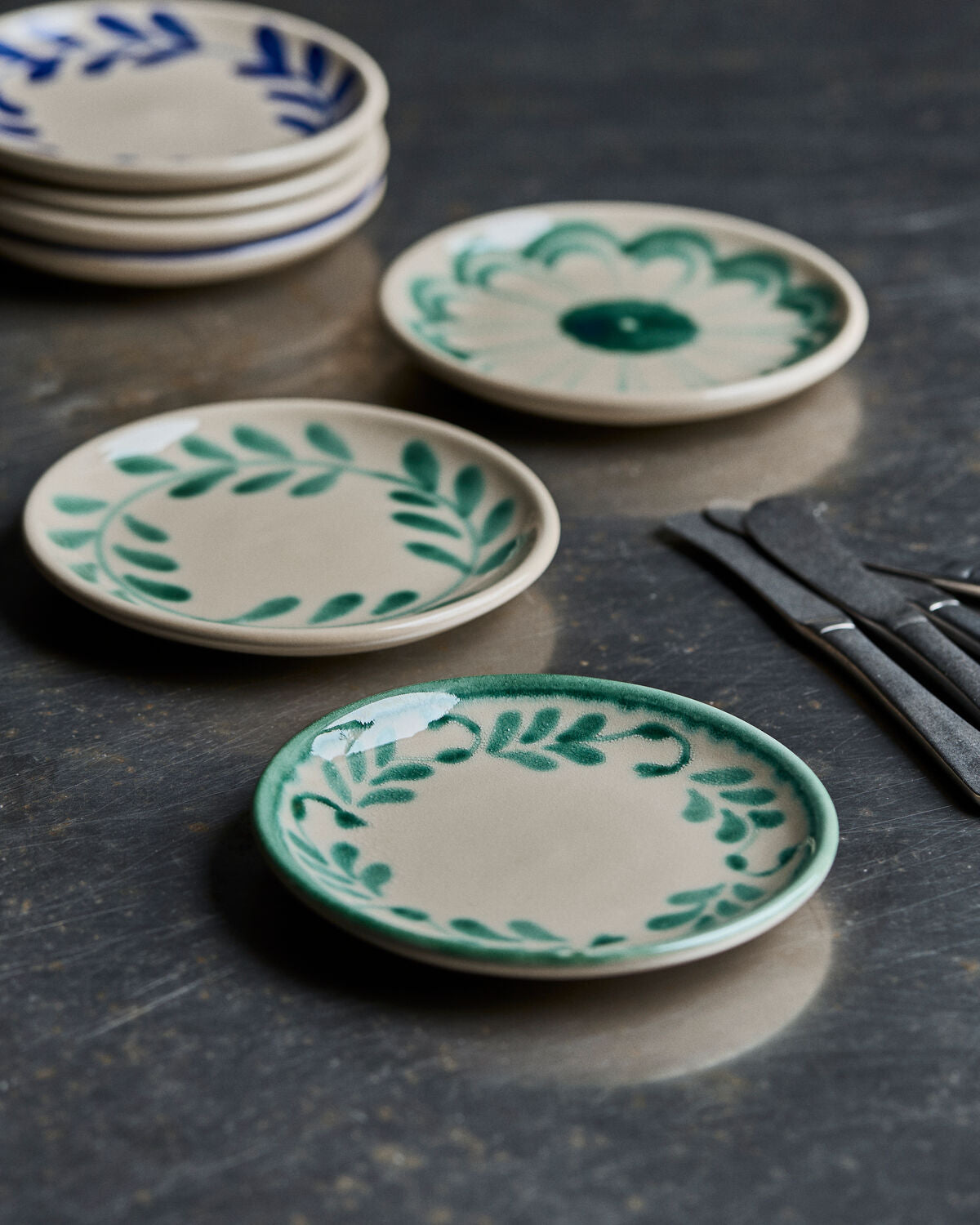 Teller, HDDiva, Grün in Green präsentiert im Onlineshop von KAQTU Design AG. Dessertteller ist von House Doctor