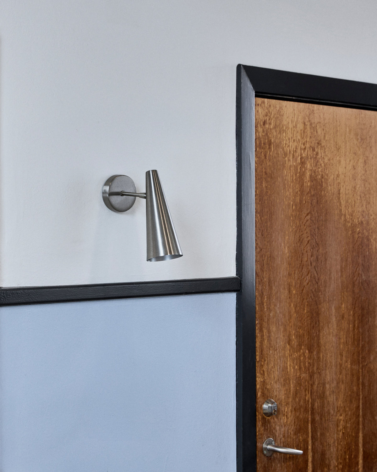 Wandleuchte, HDPrecise, Silber-Finish in Silberfarben präsentiert im Onlineshop von KAQTU Design AG. Wandleuchte ist von House Doctor