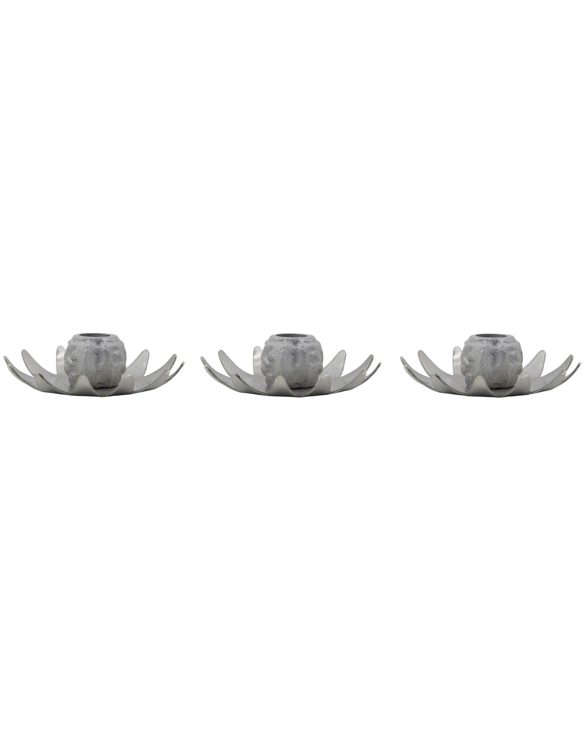 Kerzenständer HDStarry aus Eisen mit Silber-Finish, sterninspirierte Form, handgemacht;Kerzenständer HDStarry aus Eisen mit Silber-Finish, sterninspirierte Form, handgemacht;Kerzenständer HDStarry aus Eisen mit Silber-Finish, sterninspirierte Form, handgemacht