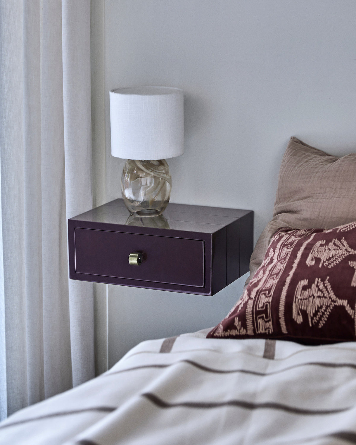 Regal, HDBedsi, Maulbeere in Mulberry präsentiert im Onlineshop von KAQTU Design AG. Wandregal ist von House Doctor