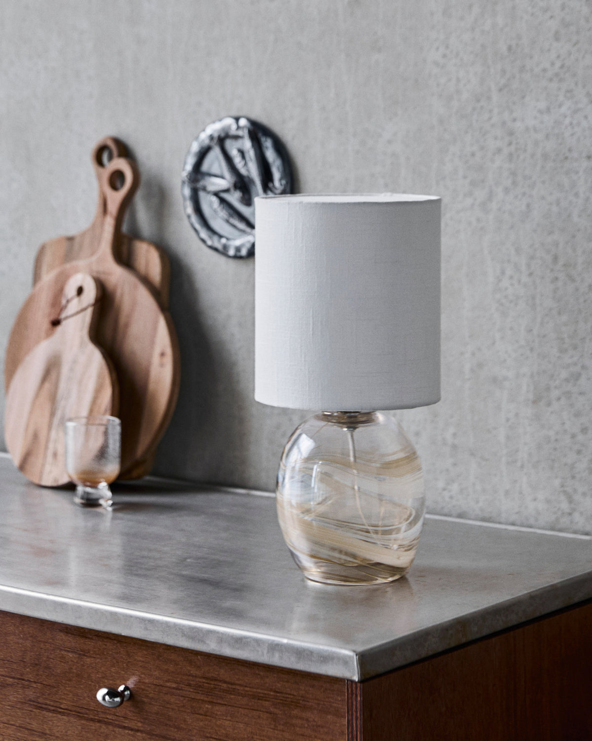 Tischleuchte, HDHite, Elfenbein in Ivory präsentiert im Onlineshop von KAQTU Design AG. Tischleuchte ist von House Doctor