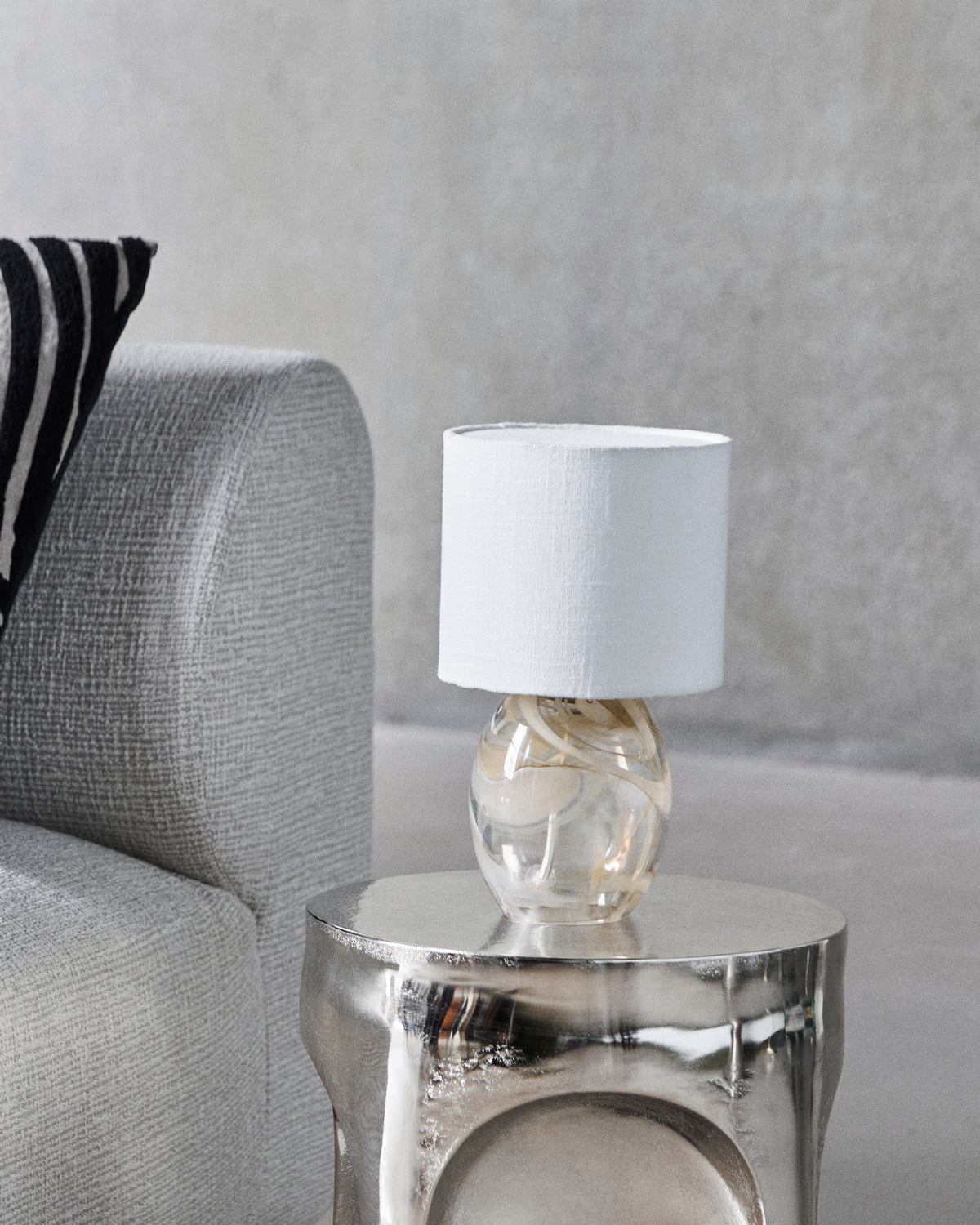 Tischleuchte, HDHite, Elfenbein in Ivory präsentiert im Onlineshop von KAQTU Design AG. Tischleuchte ist von House Doctor