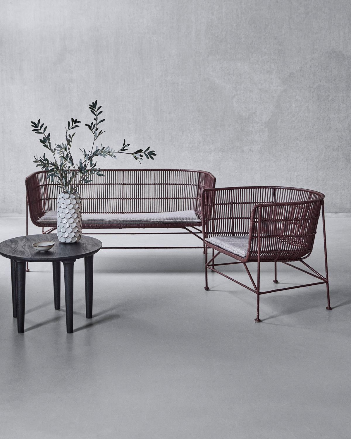 Loungesessel, HDCuun, Maulbeere in Mulberry präsentiert im Onlineshop von KAQTU Design AG. Sessel ist von House Doctor
