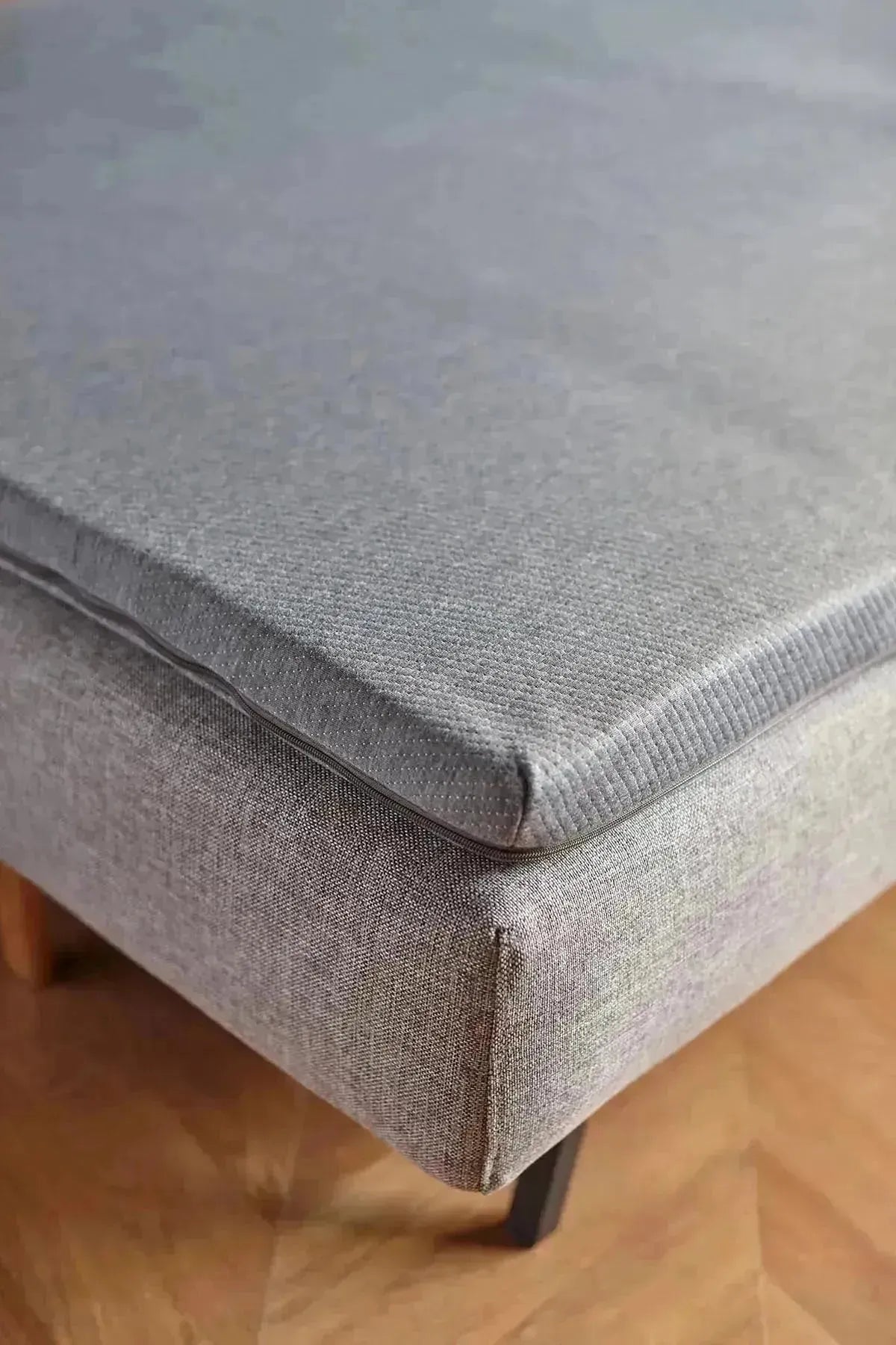 Inno Topper 120 von Innovation Living: Ergonomischer Topper für optimalen Liegekomfort, perfekt für Schlafsofas, mit waschbarem Bezug für einfache Pflege.