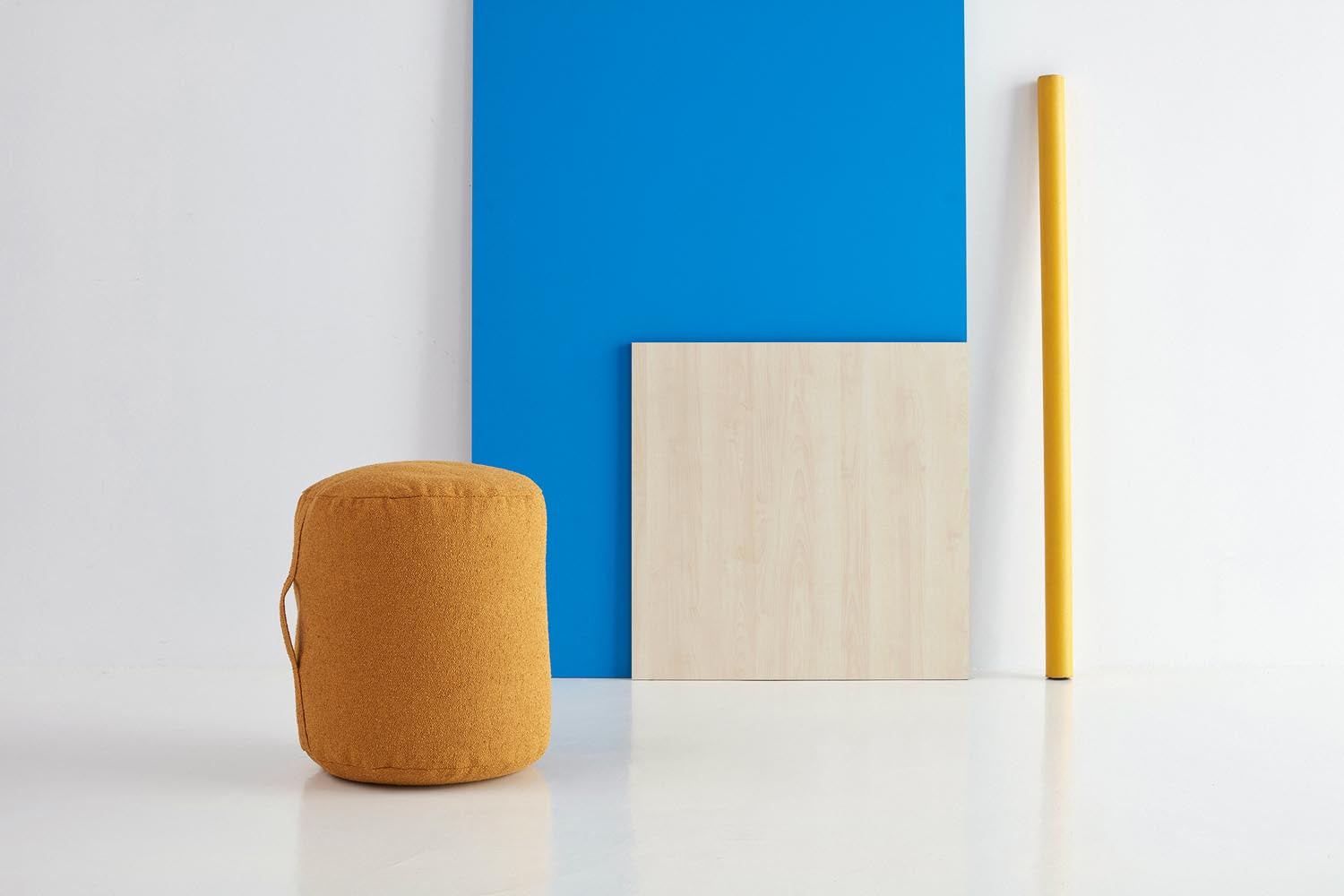 Butt Sitzsack in 536 Bouclé Ochre präsentiert im Onlineshop von KAQTU Design AG. Sitzsack ist von Innovation Living