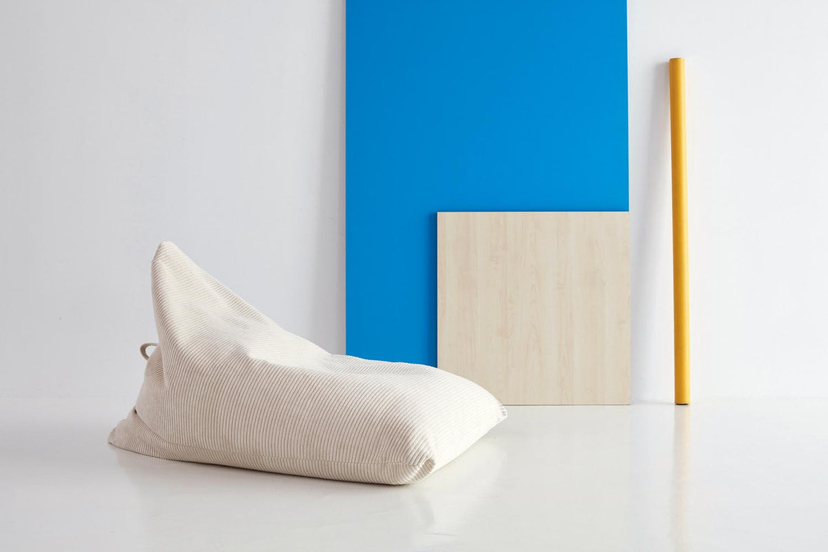 Sitzsack Soft Peak von Innovation Living mit abnehmbarem Stoffbezug aus Polyester