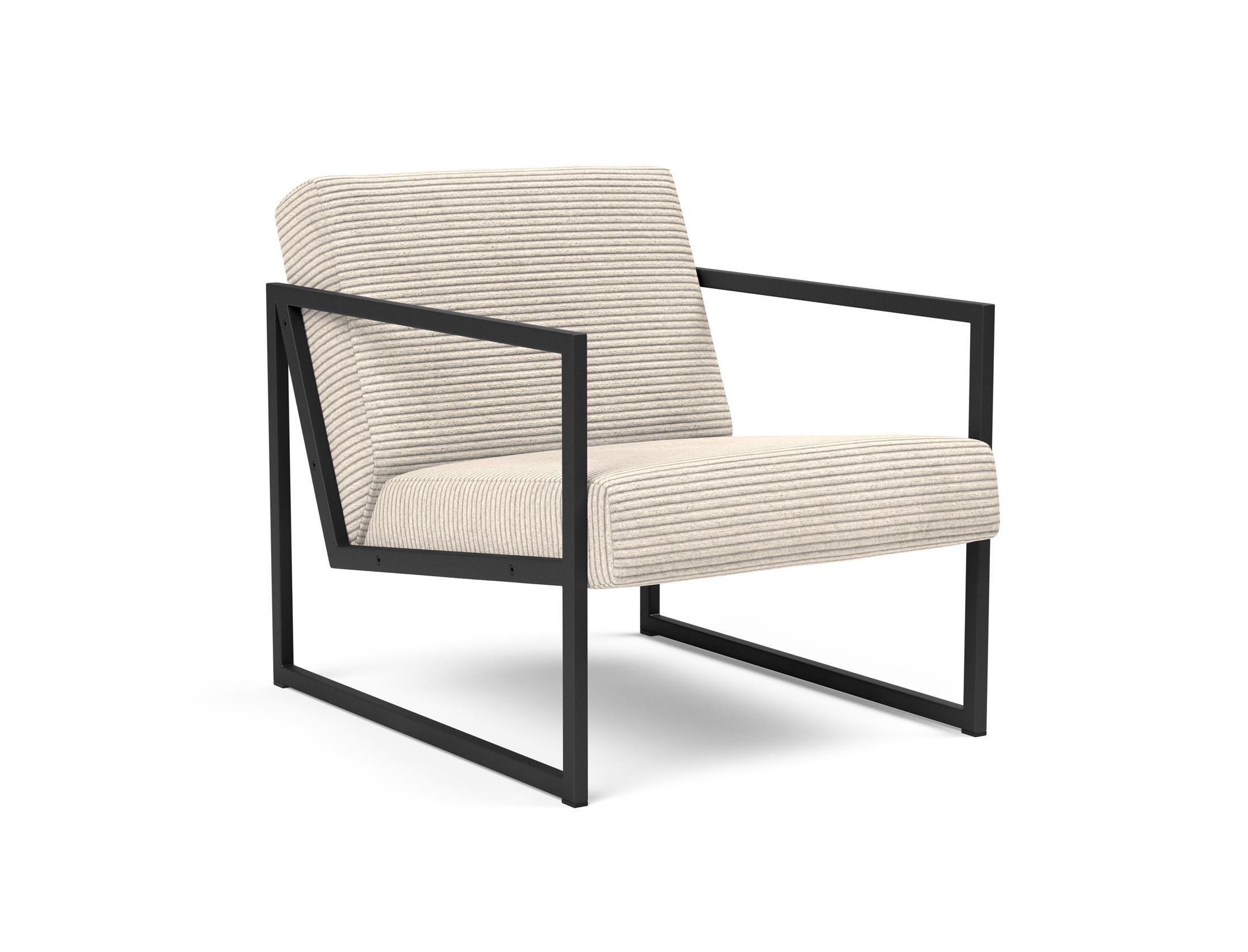 Entdecken Sie den Vikko Sessel mit Armlehnen von Innovation Living: stilvolles Design, langlebige Materialien und ergonomischer Komfort für Ihr Zuhause.
