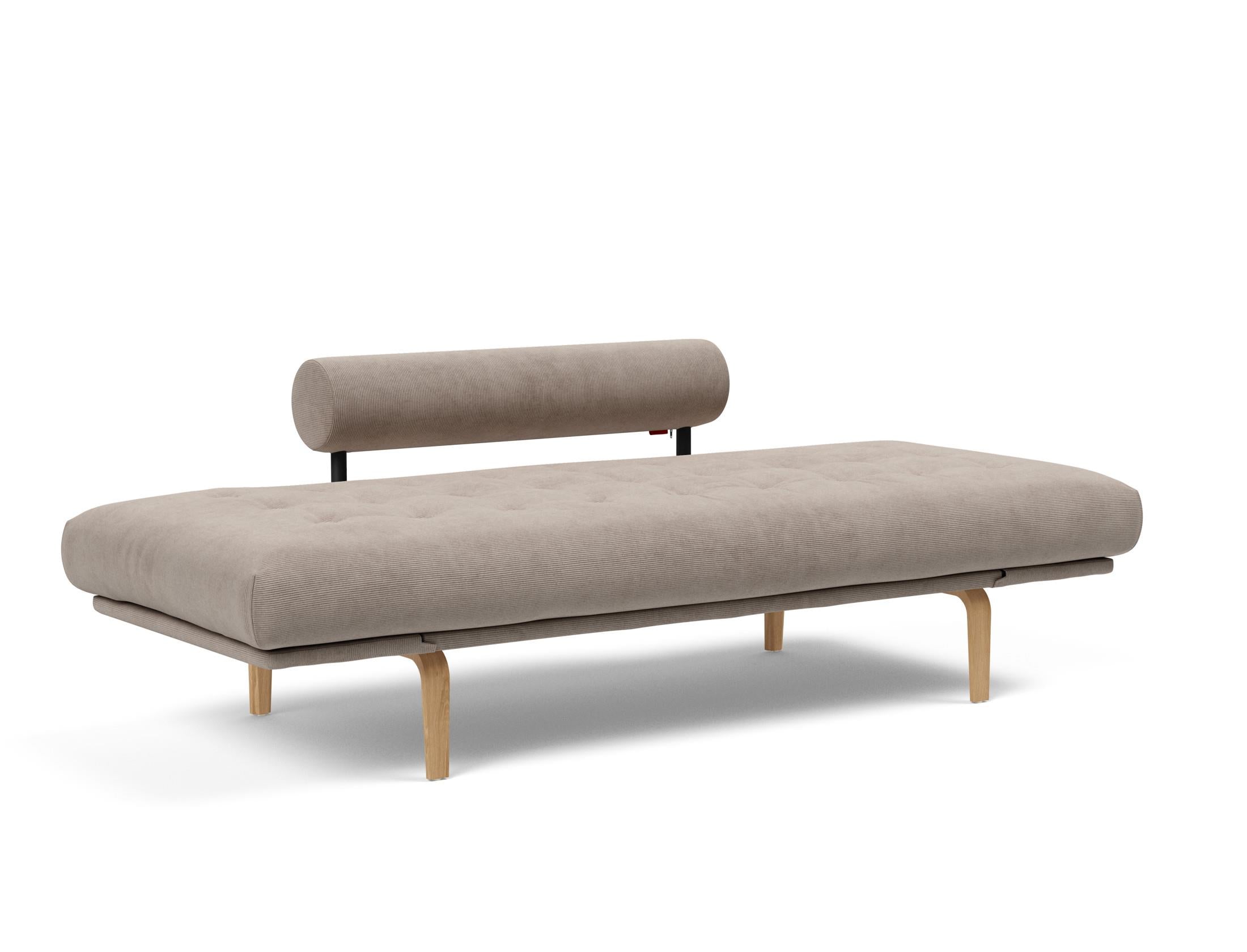 Entdecken Sie das Rollo Bow Klappsofa 80 von Innovation Living – stilvolles Design trifft auf Funktionalität mit hochwertigem Classic-Bezug.