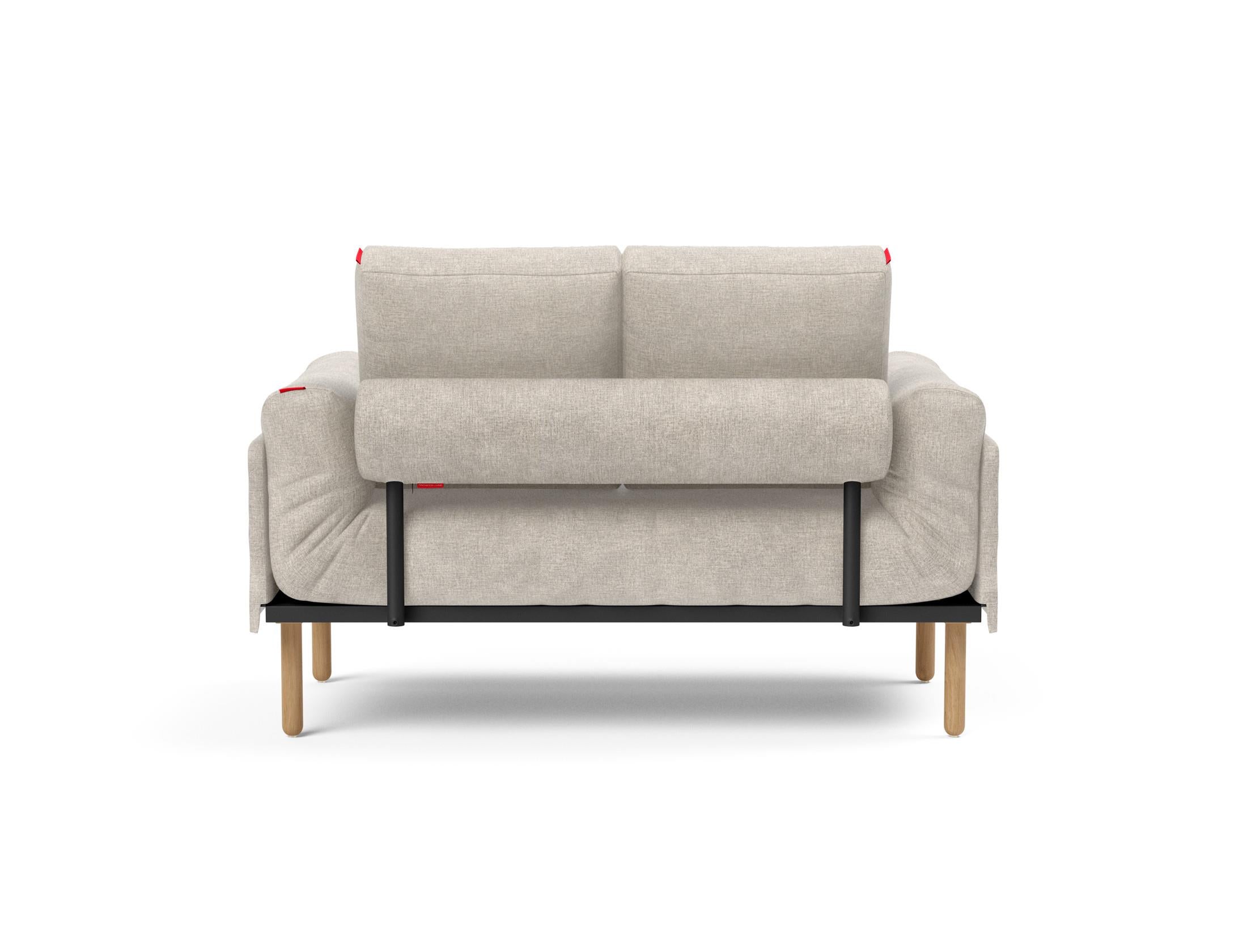 Entdecken Sie das Rollo Stem Klappsofa 80 von Innovation Living – stilvoll, vielseitig und mit hochwertigem Bezug für optimalen Komfort.