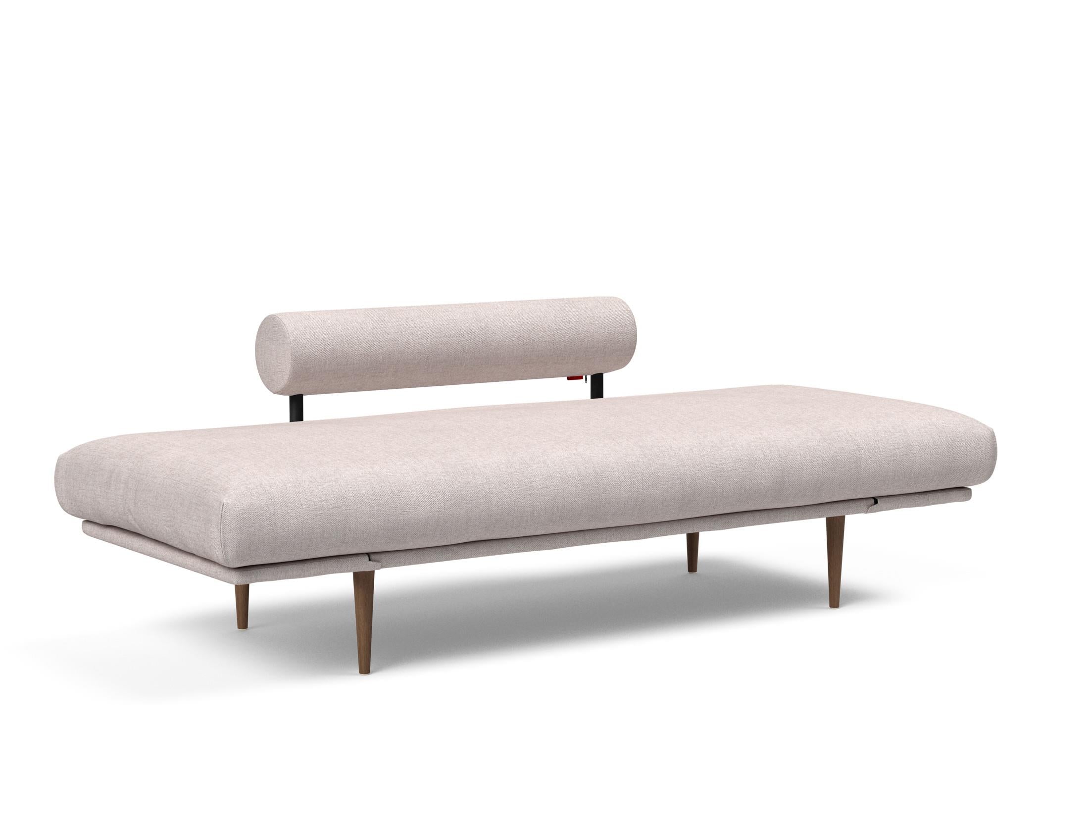 Erleben Sie das Rollo Styletto Klappsofa 80 von Innovation Living – stilvolles Design, komfortables Cover und zeitloser Gestellbezug für Ihr Zuhause.