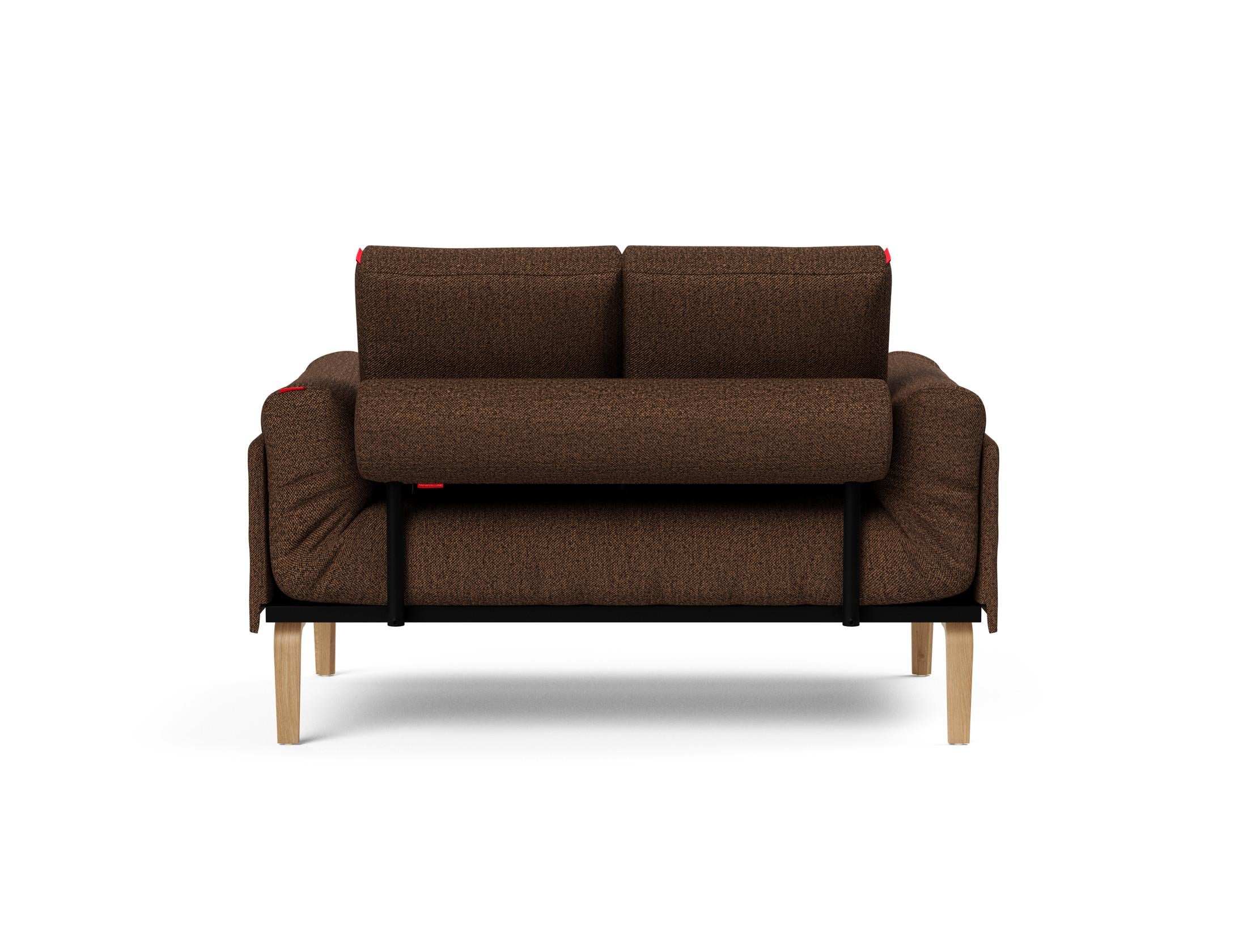 Entdecken Sie das Rollo Bow Klappsofa 80 von Innovation Living: Elegantes Design, vielseitig einsetzbar, mit hochwertigem Cover und strapazierfähigem Gestellbezug.
