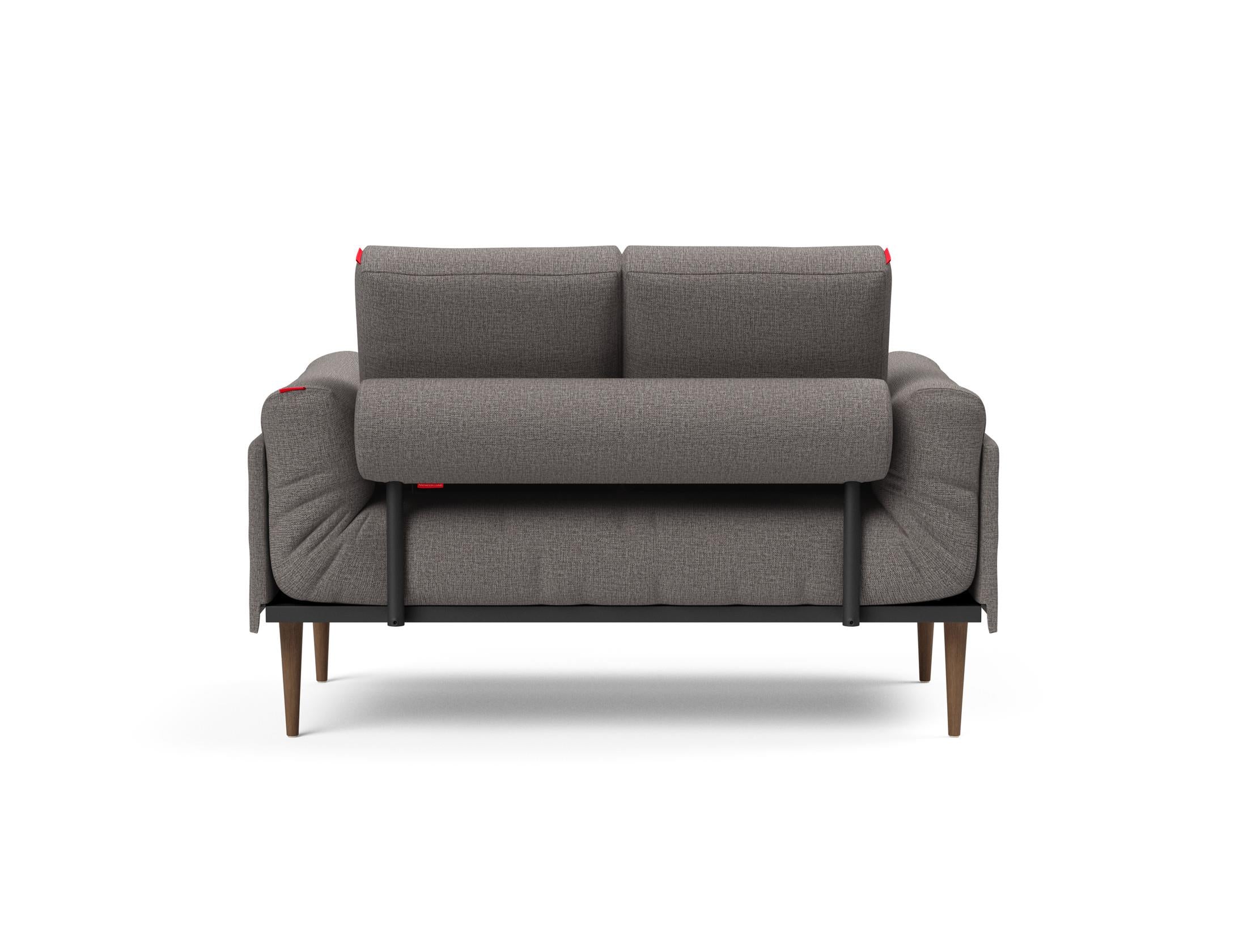 Erleben Sie das Rollo Styletto Klappsofa 80 von Innovation Living – stilvolles Design, komfortables Cover und zeitloser Gestellbezug für Ihr Zuhause.