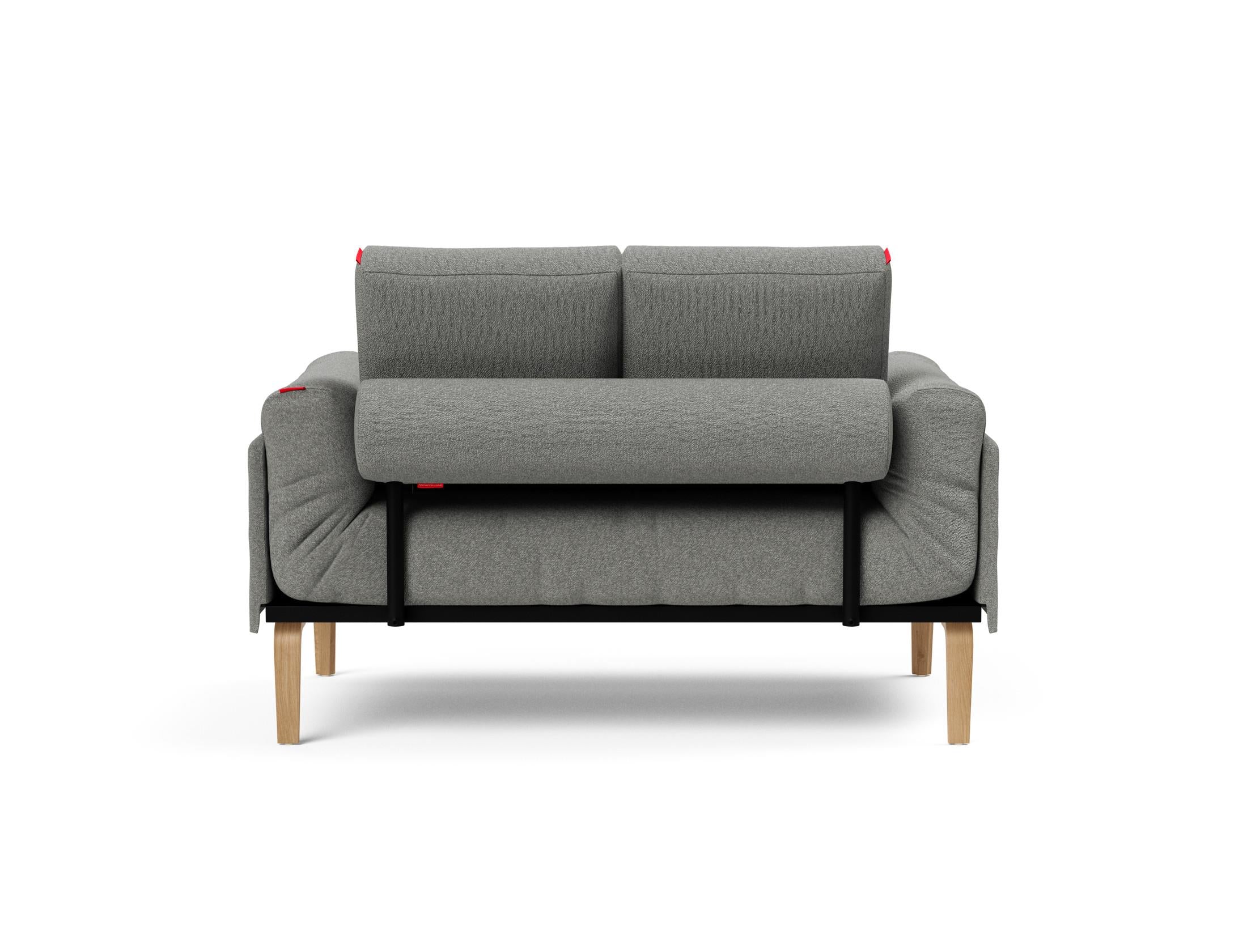 Entdecken Sie das Rollo Bow Klappsofa 80 von Innovation Living: Elegantes Design, vielseitig einsetzbar, mit hochwertigem Cover und strapazierfähigem Gestellbezug.