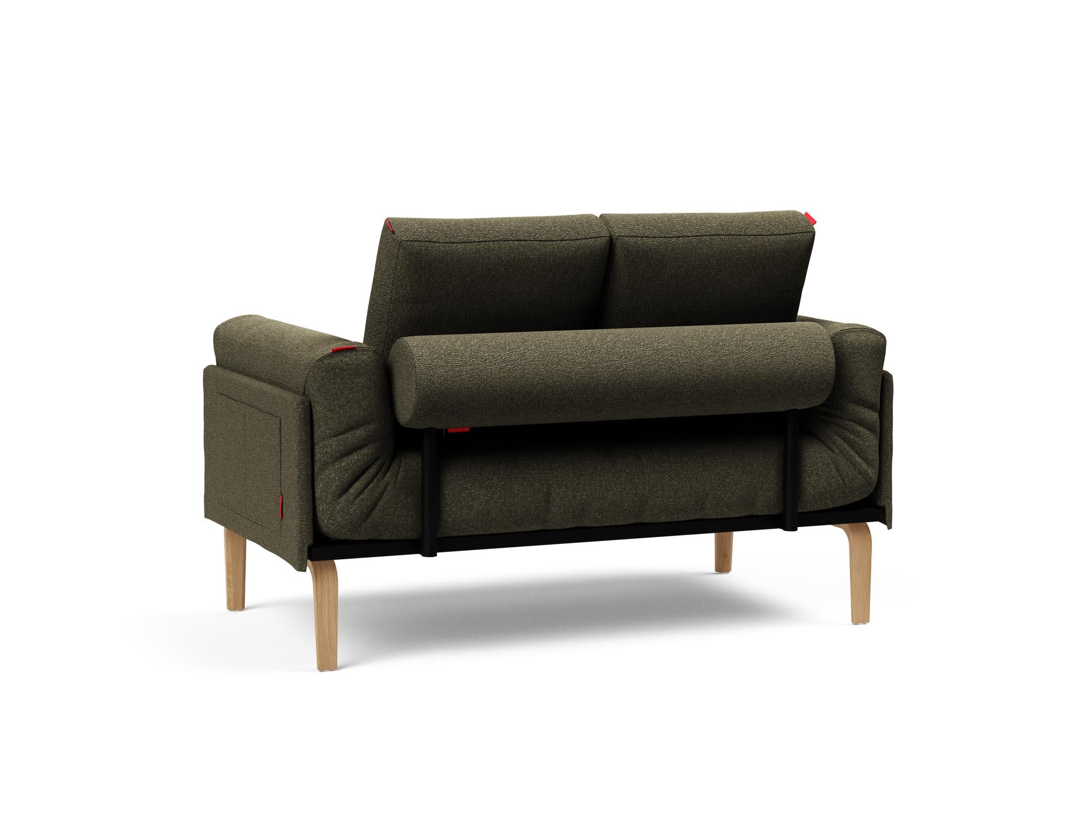 Entdecken Sie das Rollo Bow Klappsofa 80 von Innovation Living: Elegantes Design, vielseitig einsetzbar, mit hochwertigem Cover und strapazierfähigem Gestellbezug.
