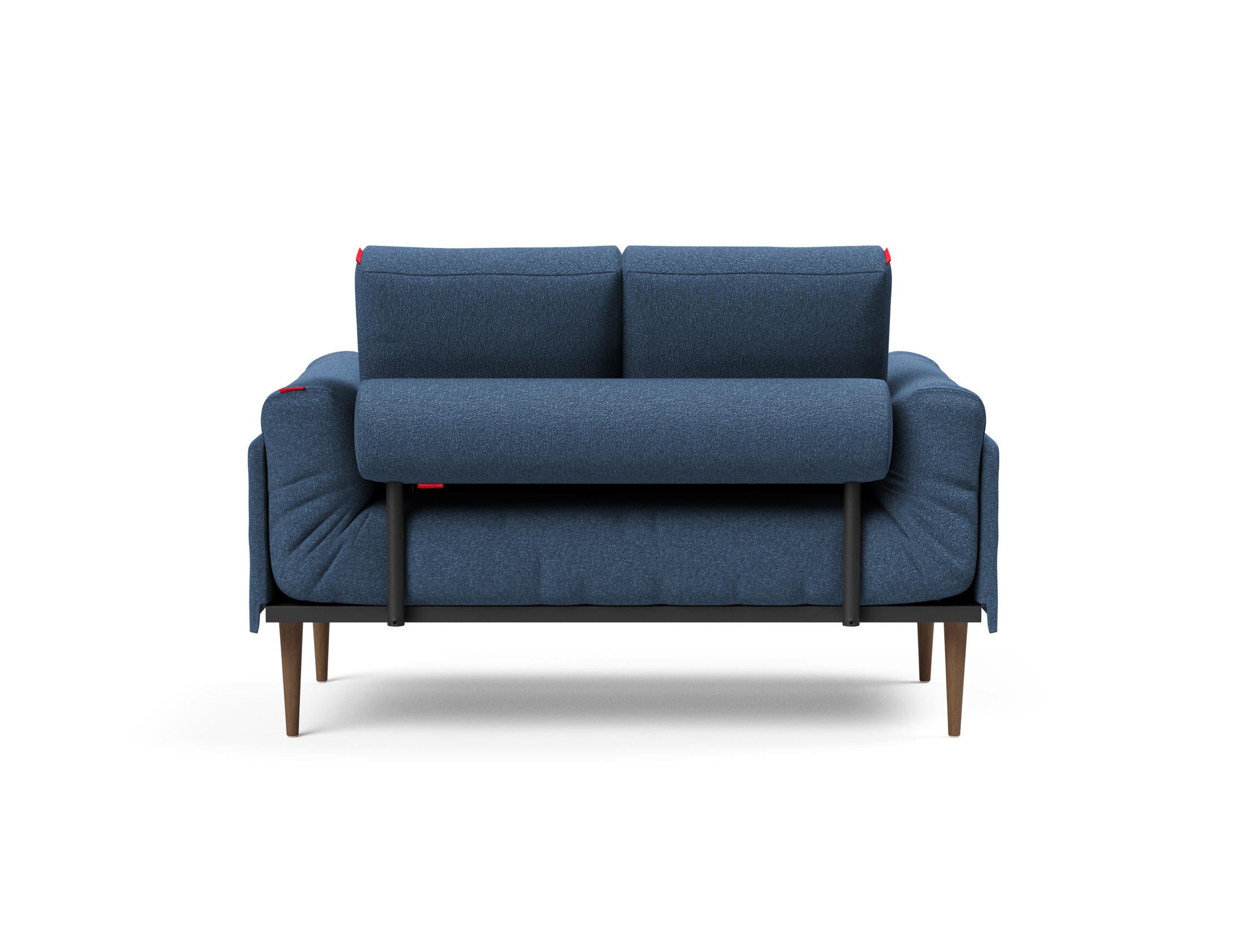 Erleben Sie das Rollo Styletto Klappsofa 80 von Innovation Living – stilvolles Design, komfortables Cover und zeitloser Gestellbezug für Ihr Zuhause.