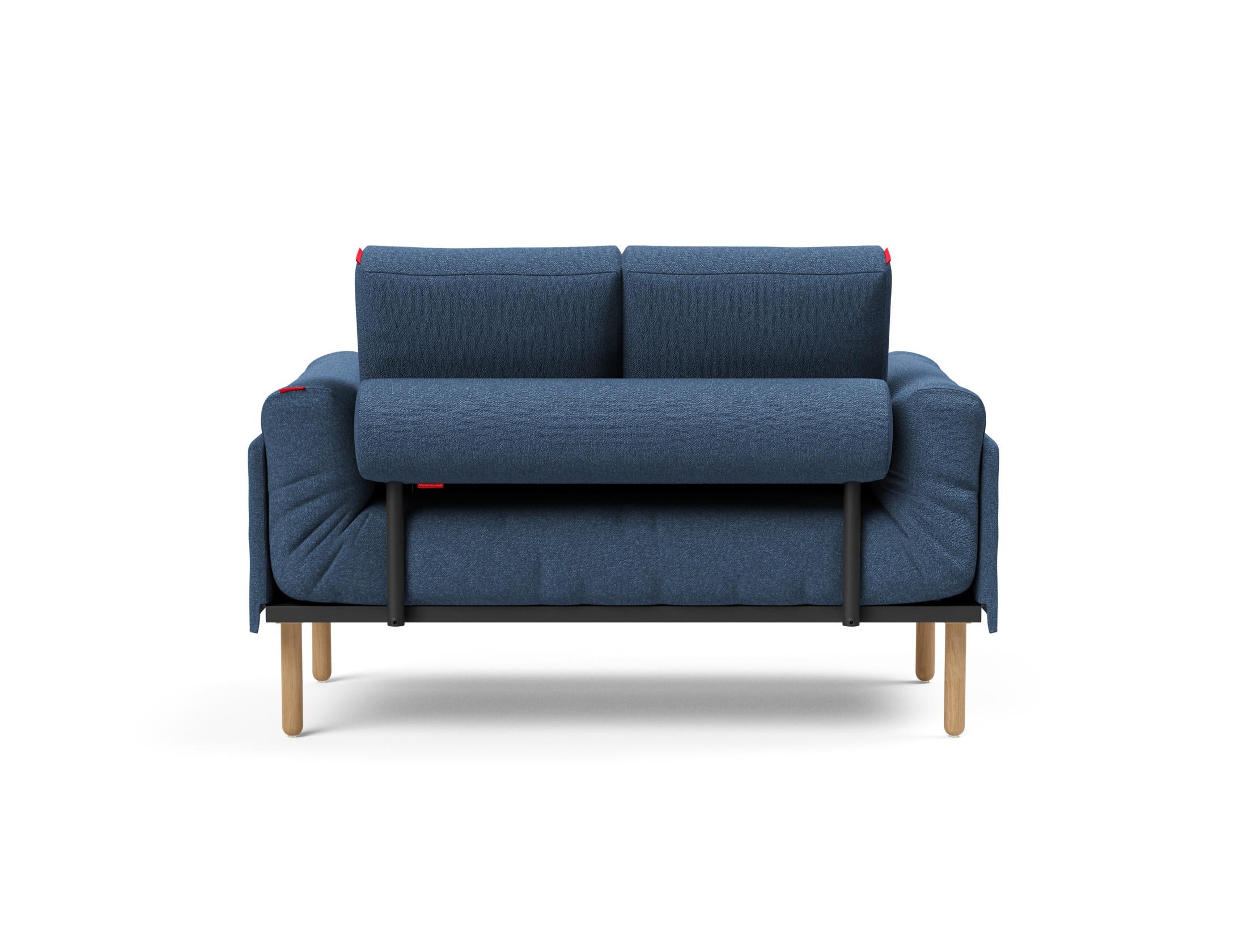Erleben Sie das Rollo Stem Klappsofa 80 – ein stilvolles, anpassbares Möbelstück, das Komfort und Funktionalität für Ihr Zuhause vereint.