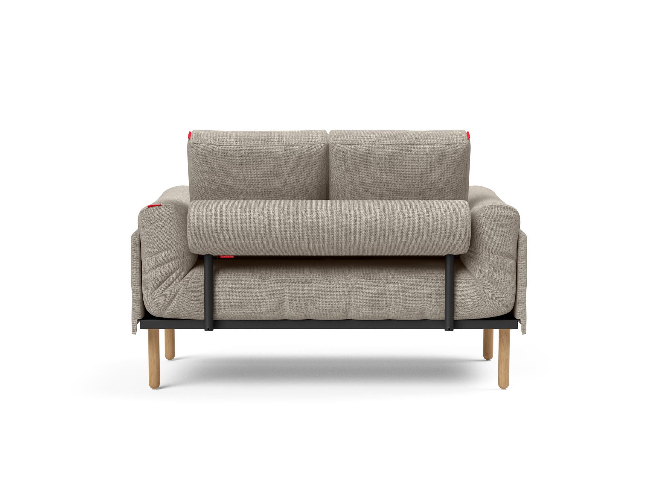 Entdecken Sie das Rollo Stem Klappsofa 80 von Innovation Living – stilvoll, vielseitig und mit hochwertigem Bezug für optimalen Komfort.