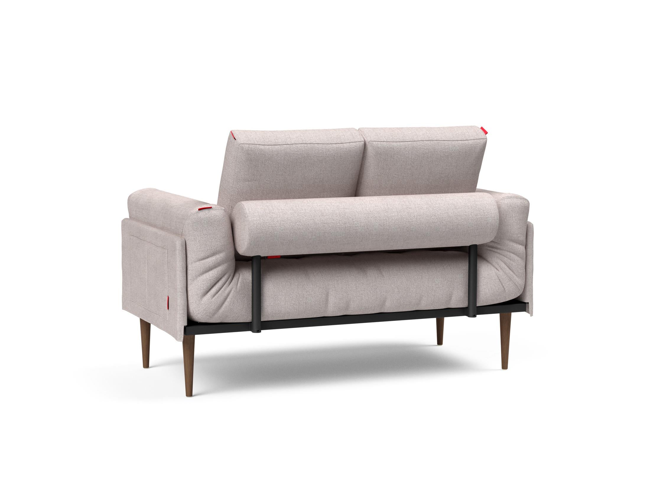 Entdecken Sie das Rollo Styletto Klappsofa 80 mit modernem Spring-Bezug. Perfekt für kompakte Wohnräume, vereint es Komfort und zeitgemäße Ästhetik.