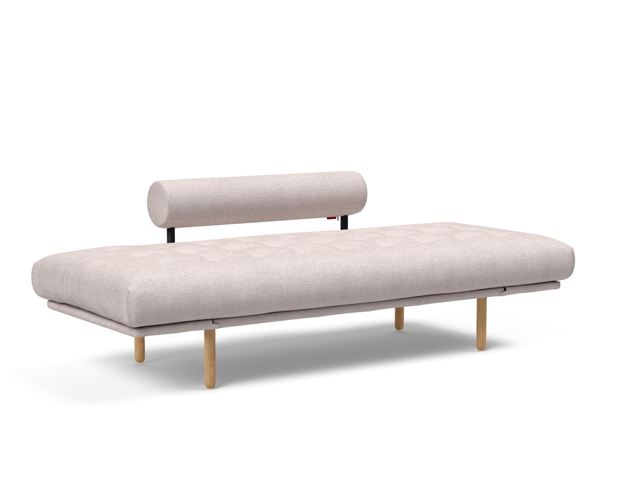 Entdecken Sie das Rollo Stem Klappsofa 80 von Innovation Living – modernes Design und der luxuriöse Spring-Bezug sorgen für ultimativen Sitzkomfort.