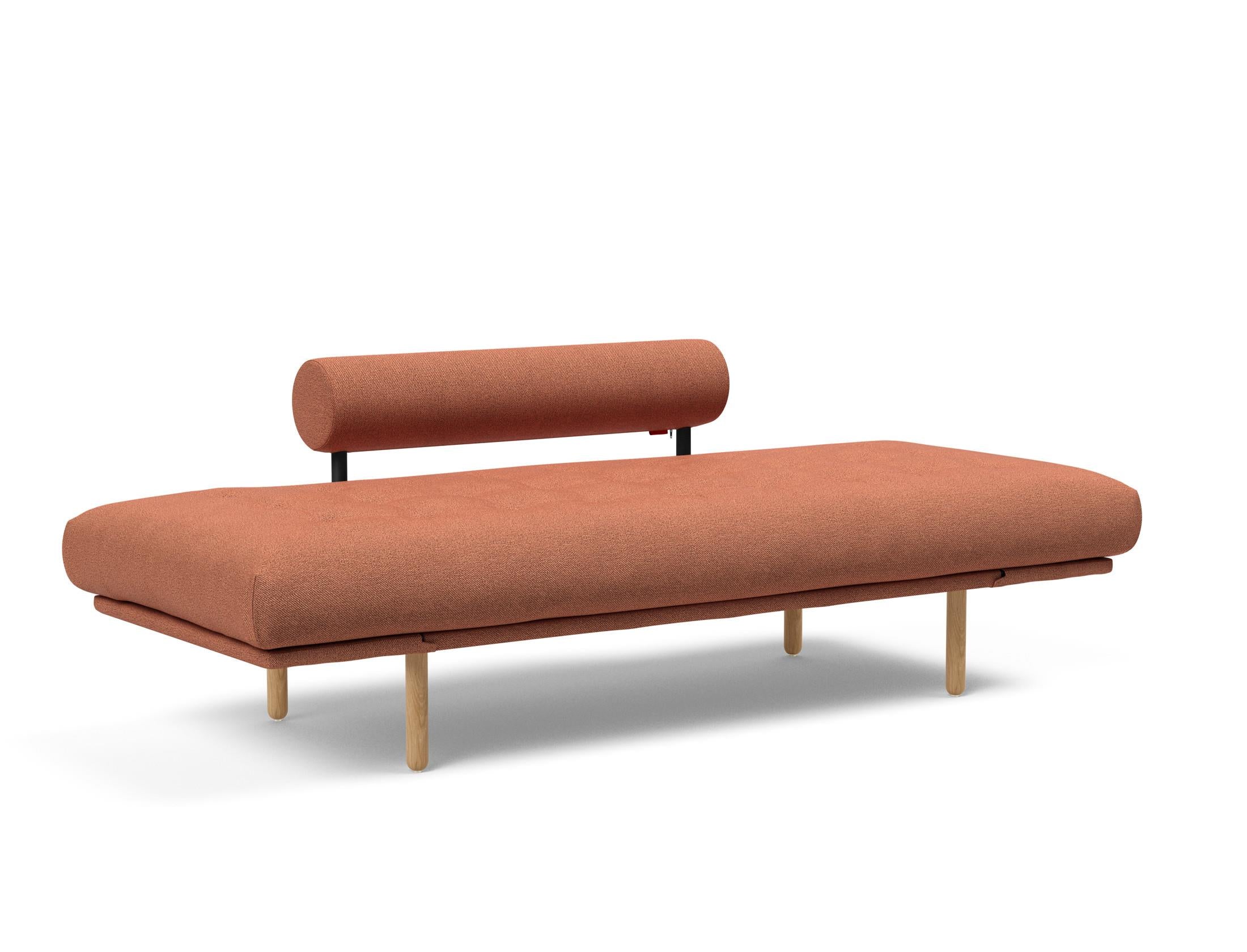 Entdecken Sie das Rollo Stem Klappsofa 80 von Innovation Living – modernes Design und der luxuriöse Spring-Bezug sorgen für ultimativen Sitzkomfort.
