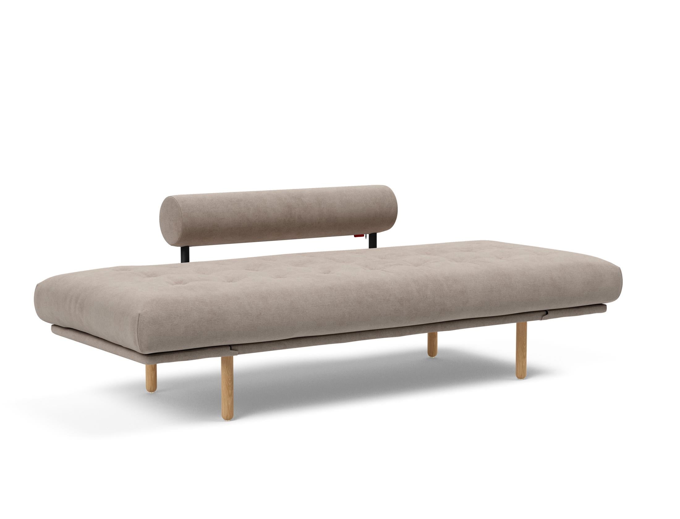Entdecken Sie das Rollo Stem Klappsofa 80 von Innovation Living – modernes Design und der luxuriöse Spring-Bezug sorgen für ultimativen Sitzkomfort.