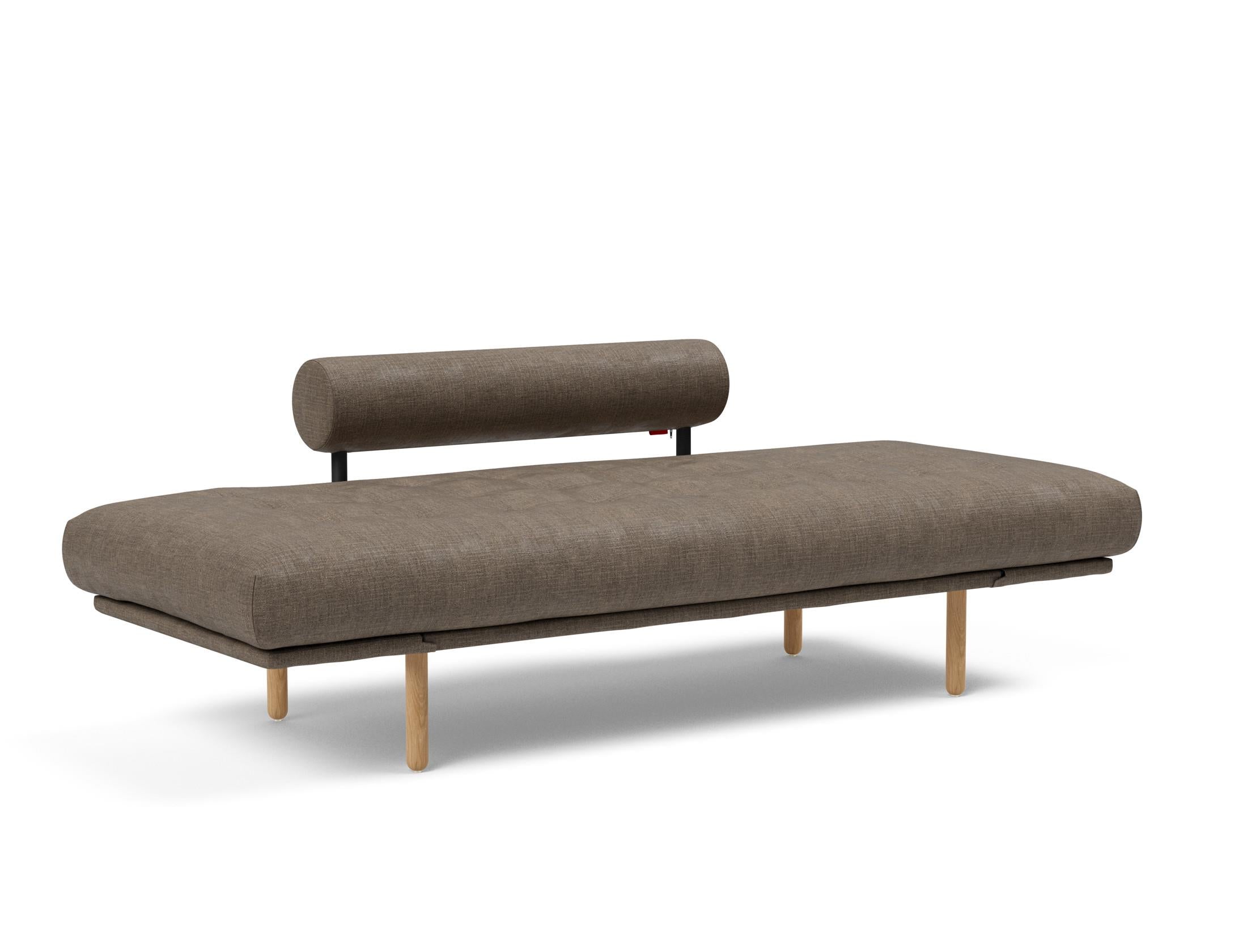 Entdecken Sie das Rollo Stem Klappsofa 80 von Innovation Living – modernes Design und der luxuriöse Spring-Bezug sorgen für ultimativen Sitzkomfort.