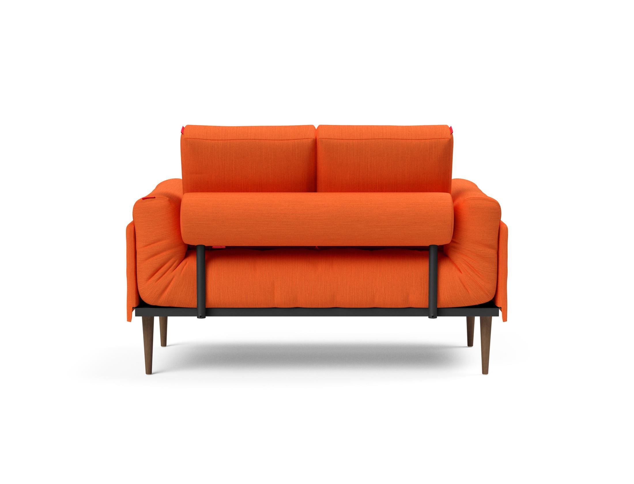 Entdecken Sie das Rollo Styletto Klappsofa 80 mit modernem Spring-Bezug. Perfekt für kompakte Wohnräume, vereint es Komfort und zeitgemäße Ästhetik.