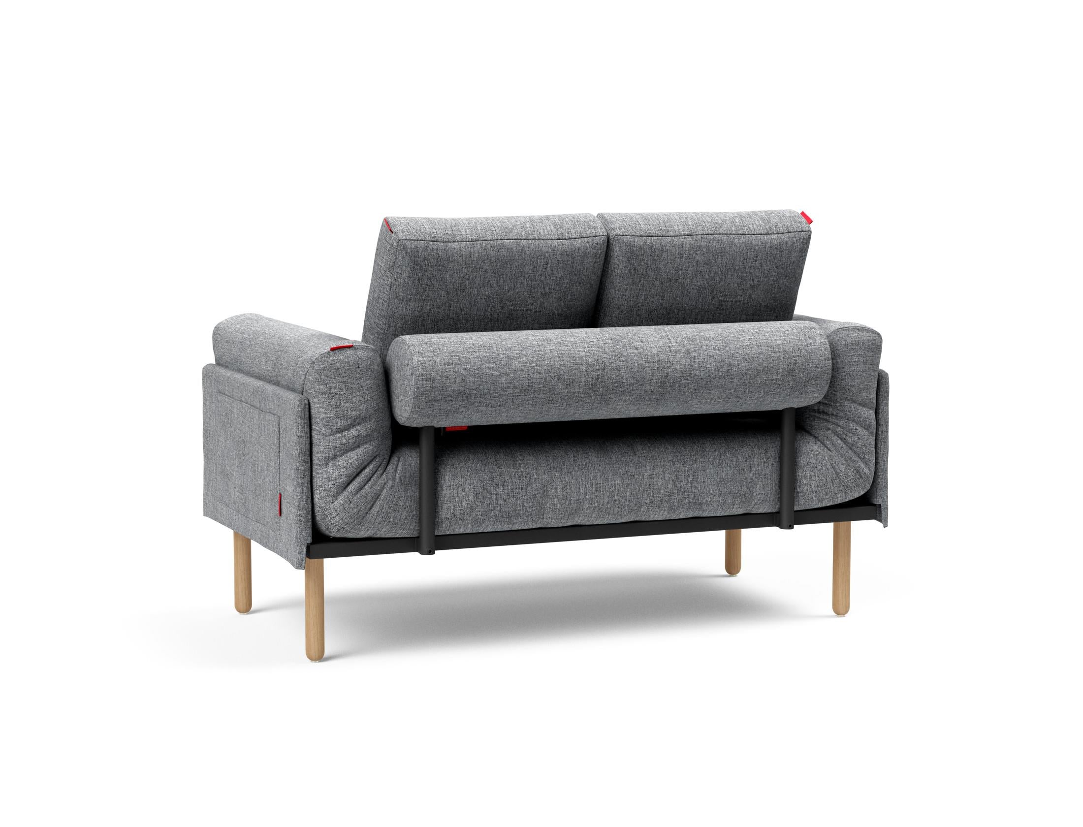 Entdecken Sie das Rollo Stem Klappsofa 80 von Innovation Living – modernes Design und der luxuriöse Spring-Bezug sorgen für ultimativen Sitzkomfort.