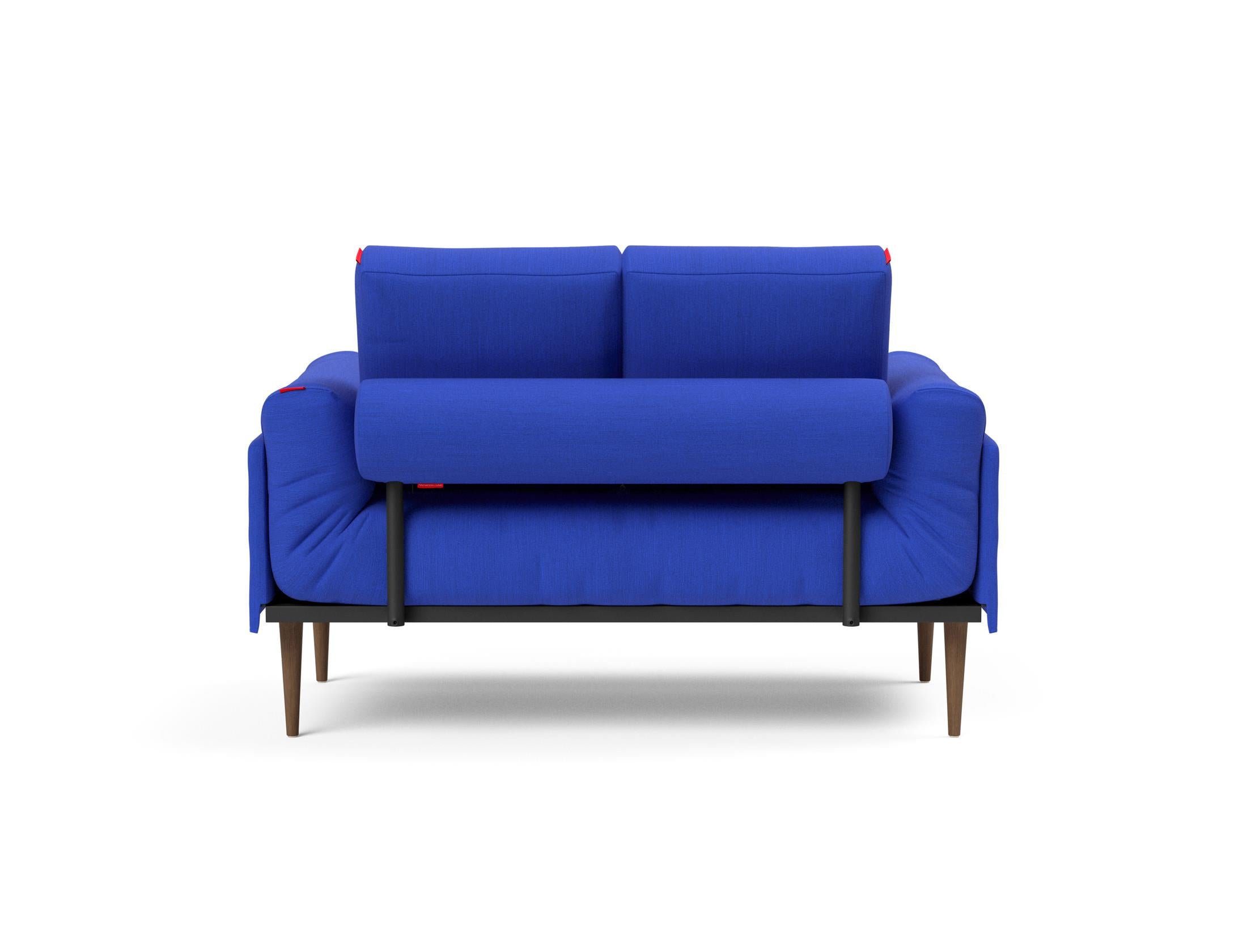 Entdecken Sie das Rollo Styletto Klappsofa 80 von Innovation Living – ein elegantes, platzsparendes Sofa mit hochwertigem Cover und Gestellbezug.