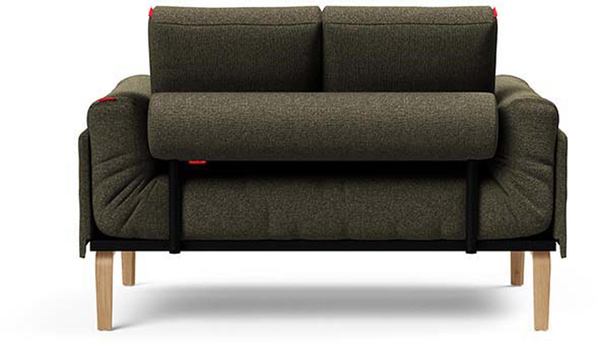 Erleben Sie das Rollo Bow Klappsofa 80 von Innovation Living – ein elegantes Möbelstück mit dem einzigartigen Cover Spring für höchsten Sitzkomfort und Vielseitigkeit.