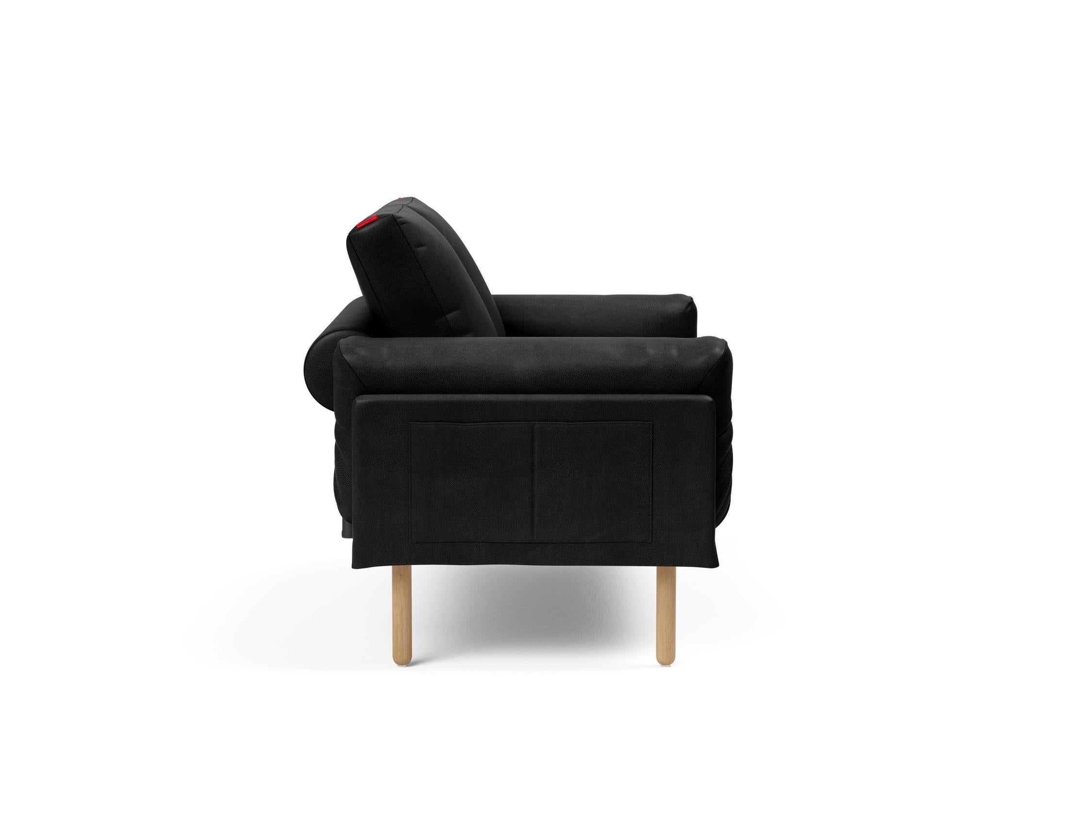 Erleben Sie das Rollo Stem Klappsofa 80 von Innovation Living: modernes Design, flexible Nutzung und edler Stoff für optimalen Sitzkomfort.