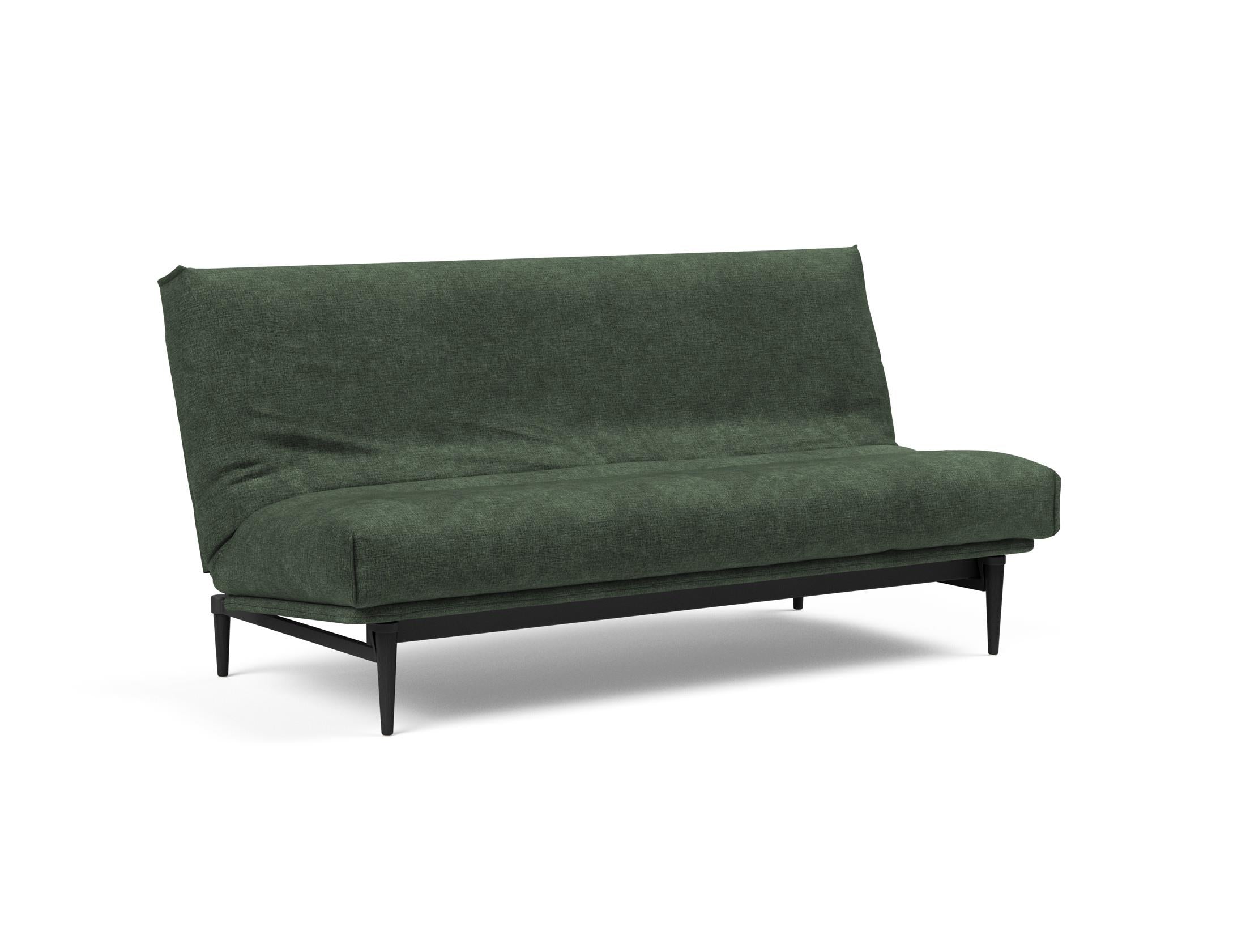 Entdecken Sie das Colpus Bettsofa 140 in elegantem Eiche schwarz. Der Soft Spring Bezug vereint modernen Stil mit höchstem Sitzkomfort.