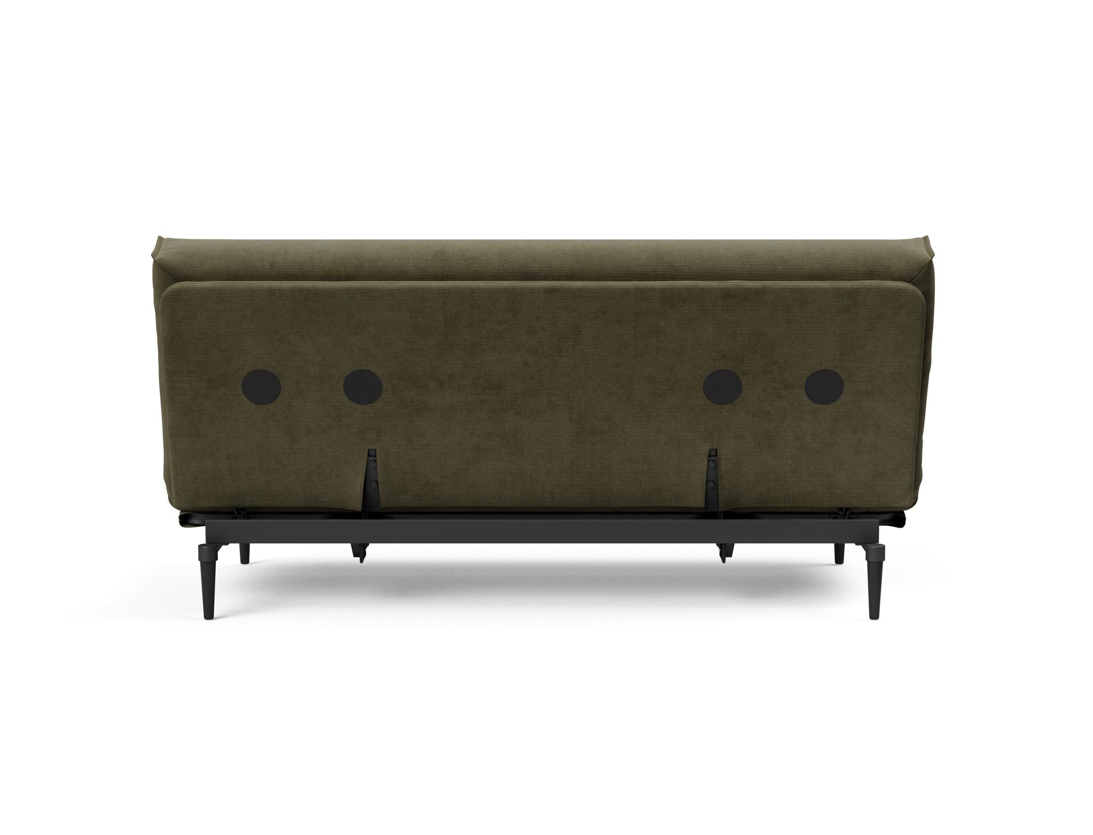 Entdecken Sie das Colpus Bettsofa 140 in elegantem Eiche schwarz. Der Soft Spring Bezug vereint modernen Stil mit höchstem Sitzkomfort.