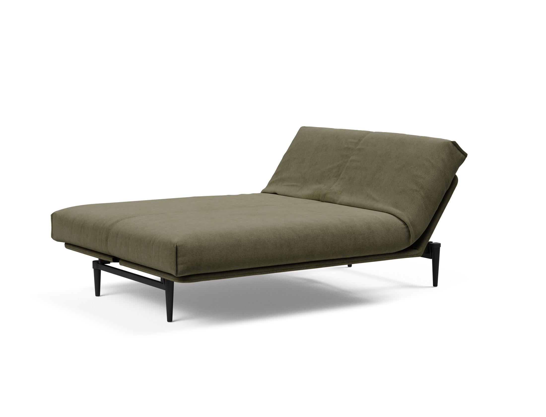 Erleben Sie das Colpus Bettsofa 140 in stilvollem Eiche schwarz. Der Soft Spring Bezug bietet optimalen Komfort und zeitgemäßes Design für Ihr Zuhause.