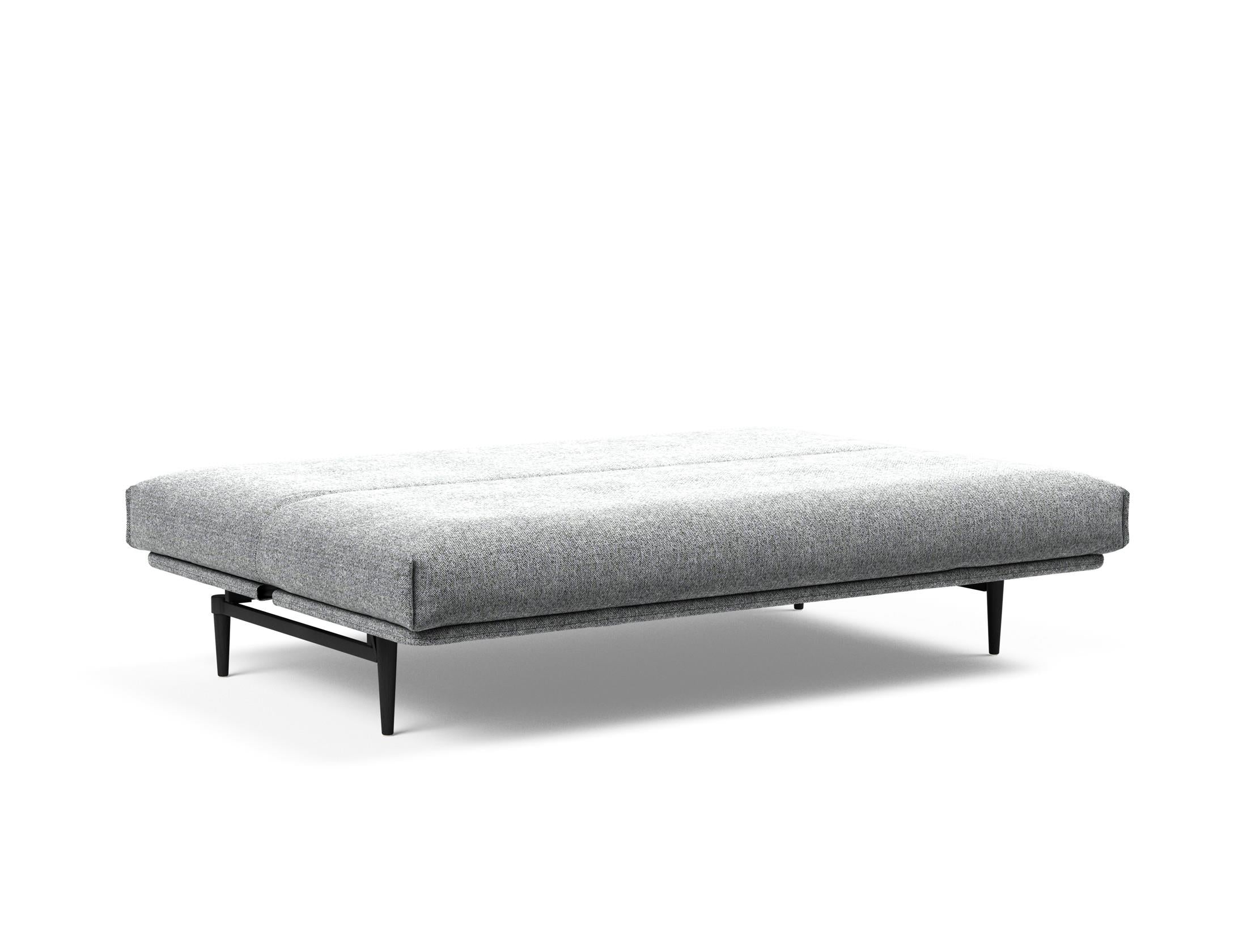Entdecken Sie das Colpus Bettsofa 140 in elegantem Eiche schwarz. Der Soft Spring Bezug vereint modernen Stil mit höchstem Sitzkomfort.