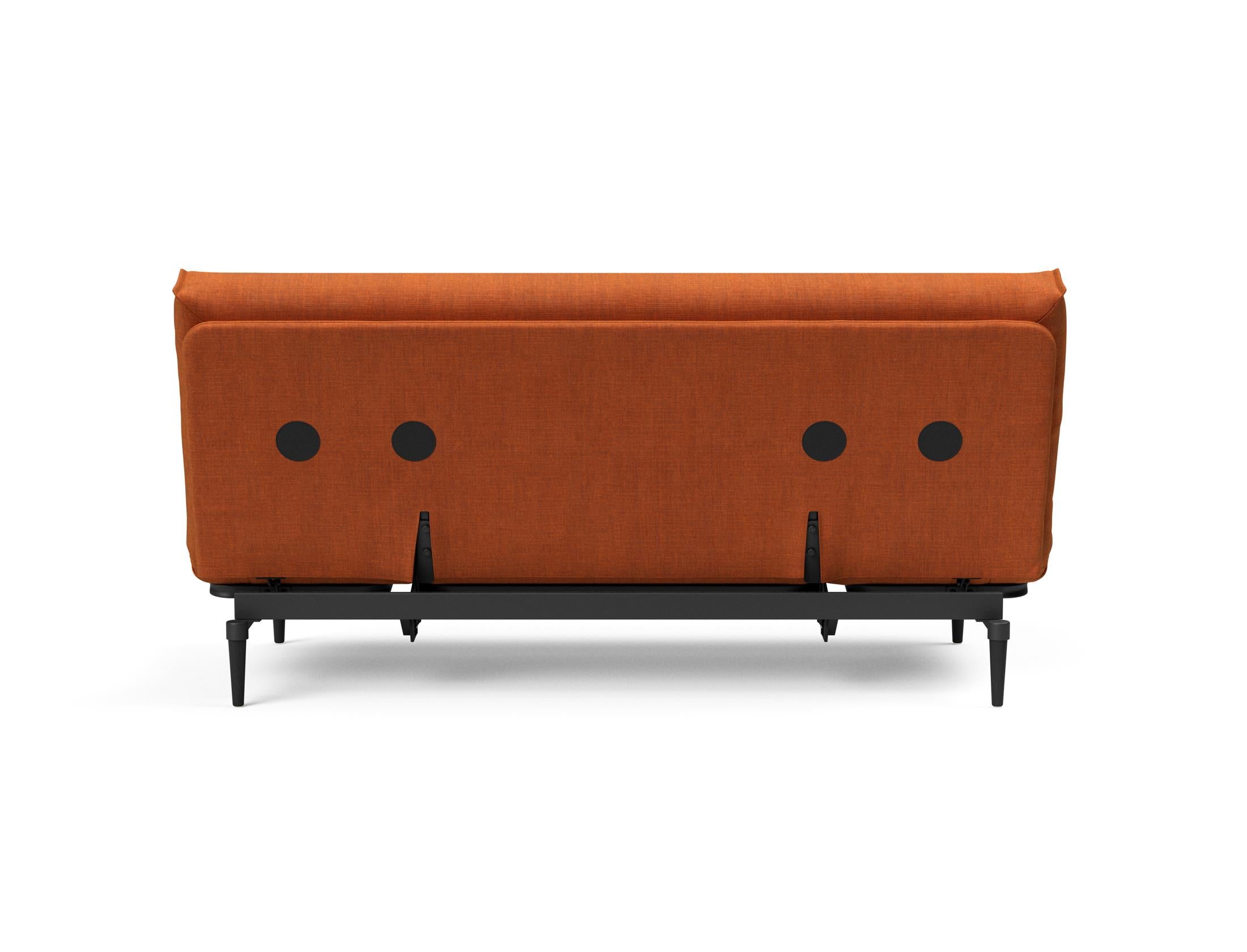 Erleben Sie das stilvolle Colpus Bettsofa 140 in Eiche schwarz mit Nordic Cover – perfekt für zeitgemäße Einrichtung und vielseitige Schlafmöglichkeiten.