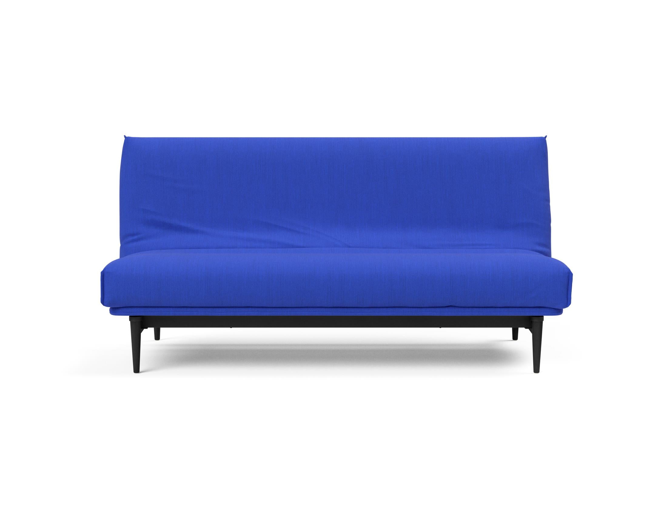 Erleben Sie das Colpus Bettsofa 140 in stilvollem Eiche schwarz. Der Soft Spring Bezug bietet optimalen Komfort und zeitgemäßes Design für Ihr Zuhause.