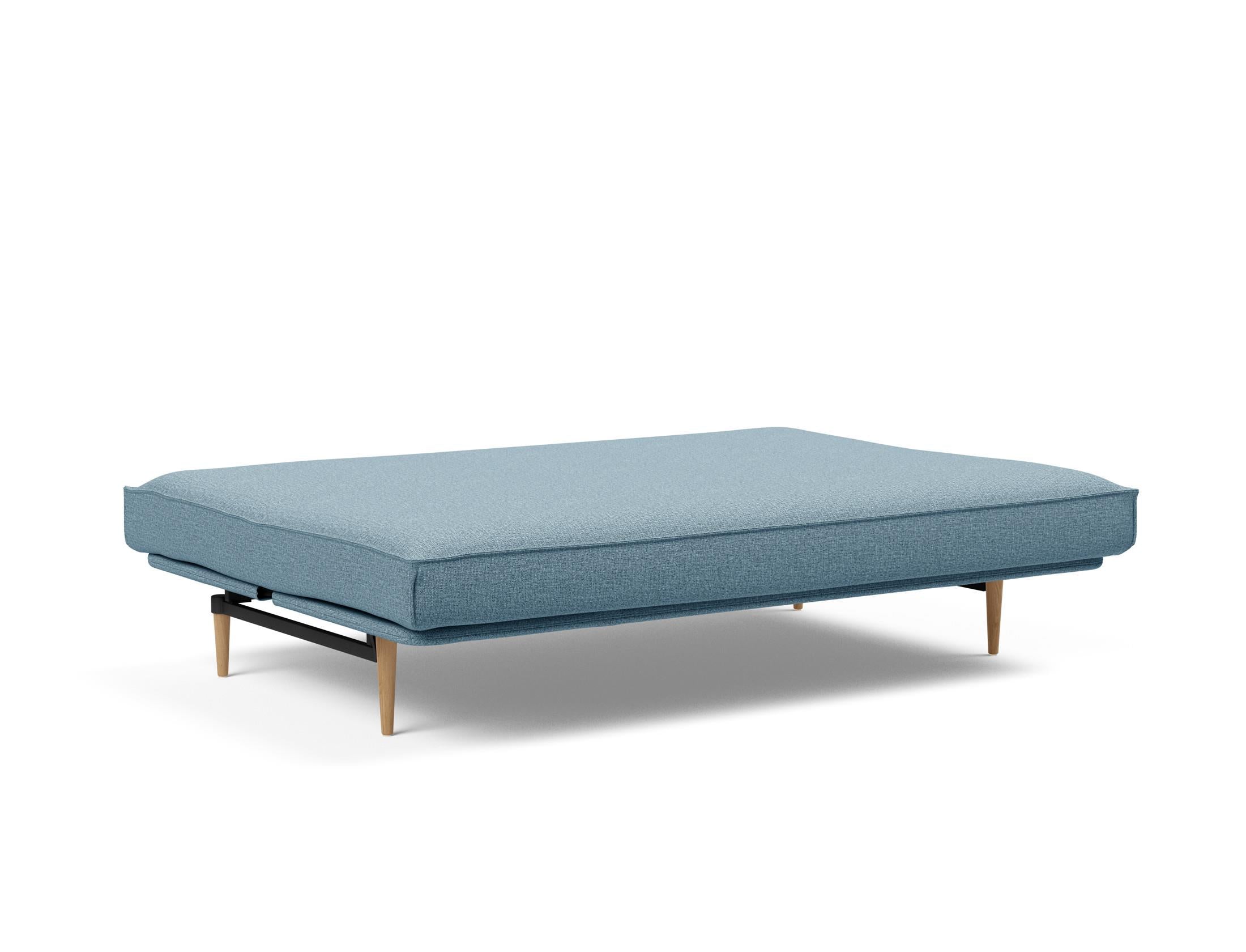 Erleben Sie das Colpus Bettsofa 140 Sharp Plus mit Soft Spring Bezug – stilvoll, funktional und ideal für kleine Räume, verwandelt sich schnell in ein gemütliches Bett.