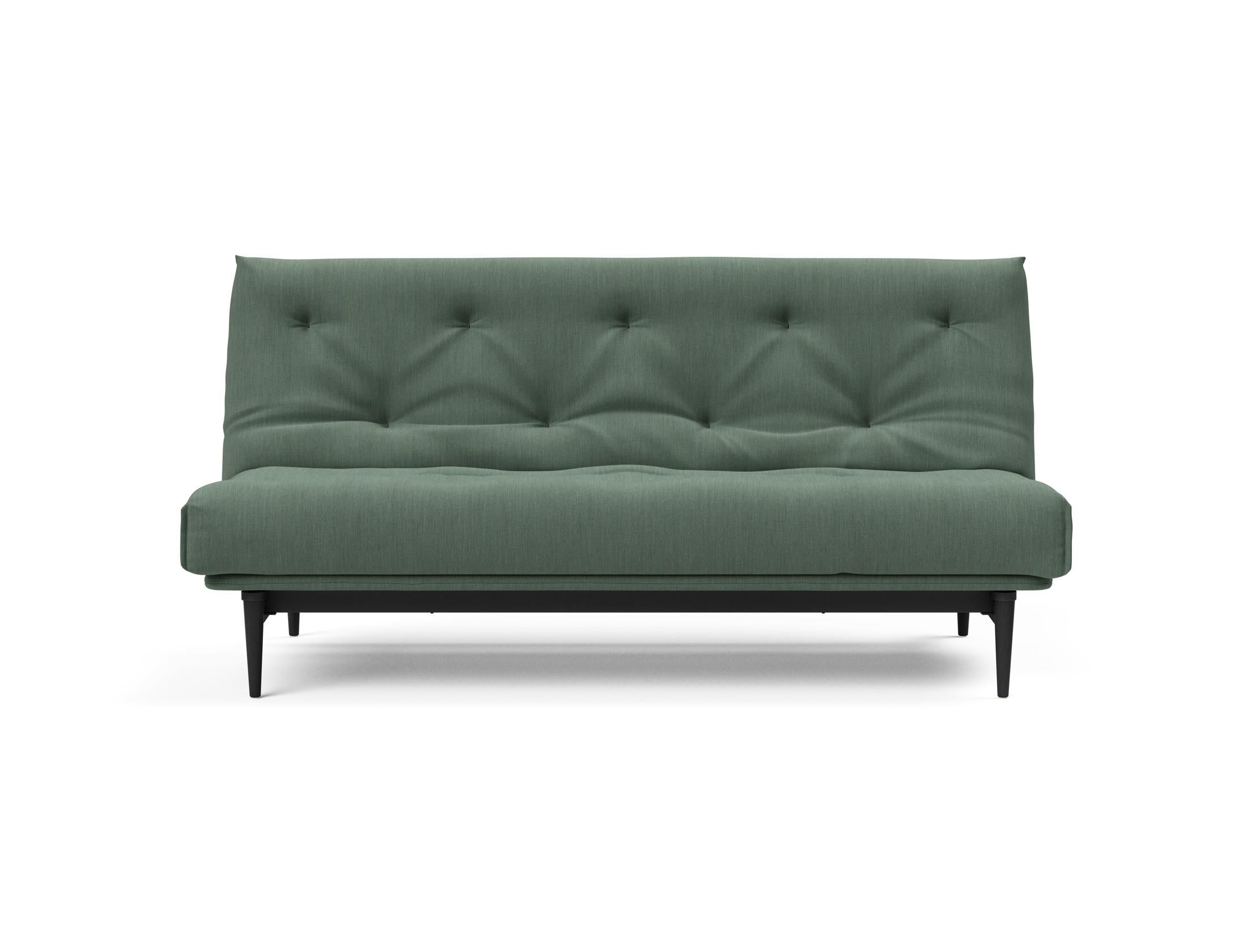 Erleben Sie das Colpus Bettsofa 140 in elegantem Nordic Eiche schwarz. Der Soft Spring Bezug vereint modernen Stil mit optimalem Sitzkomfort.